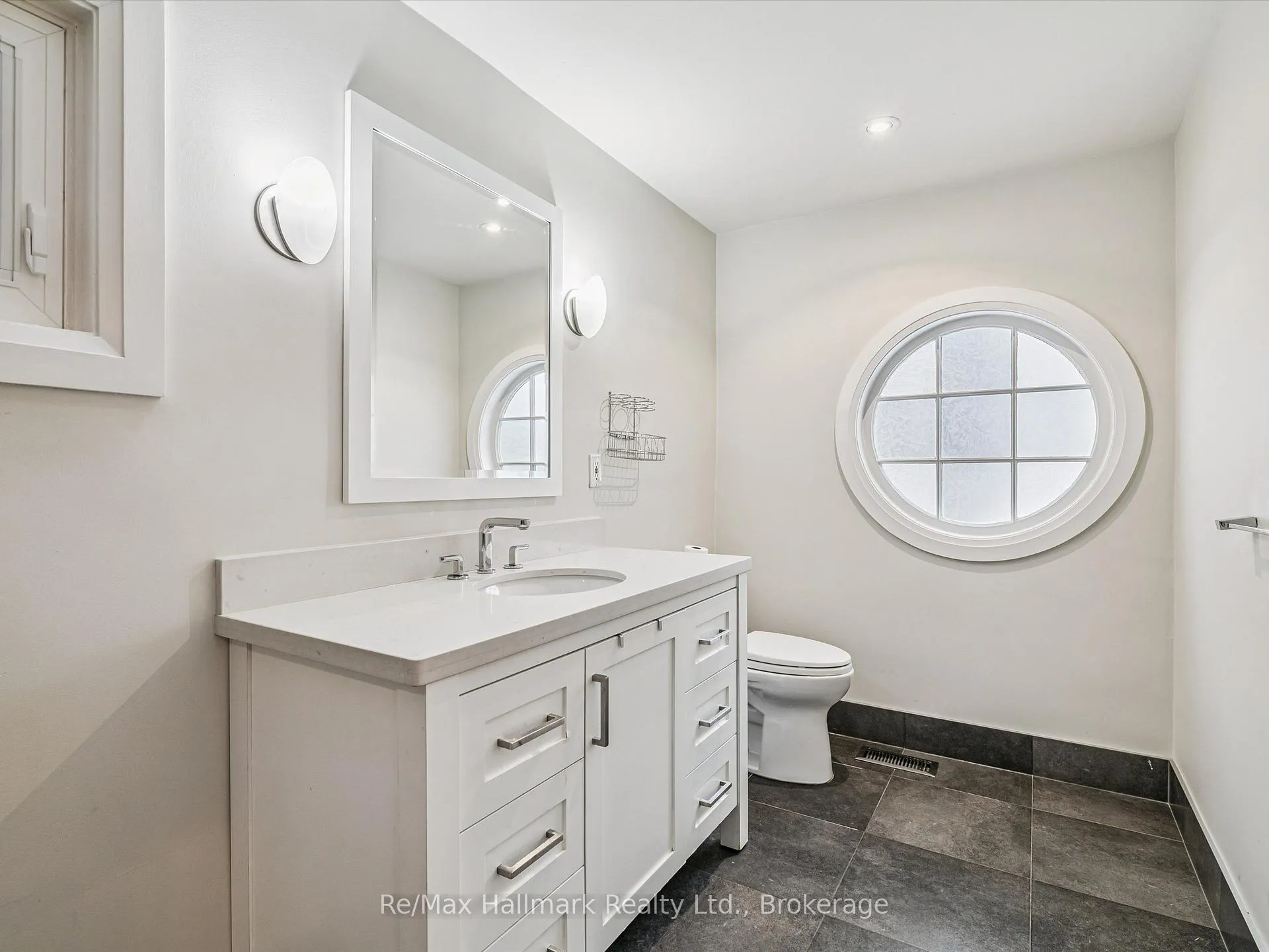 Photo 23 of 1188 Carey Road, Oakville, Morrison — HOMEH