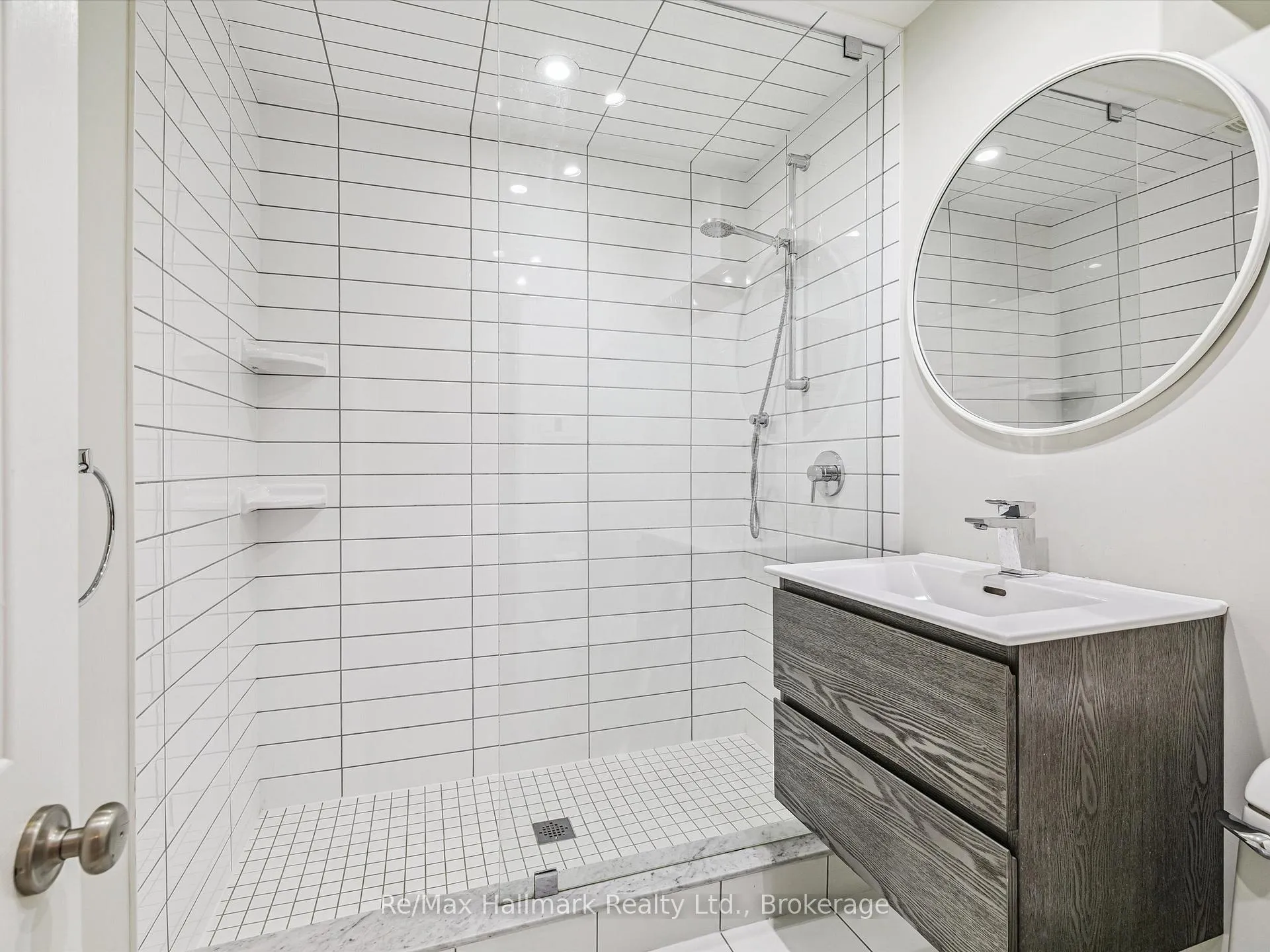 Photo 27 of 1188 Carey Road, Oakville, Morrison — HOMEH