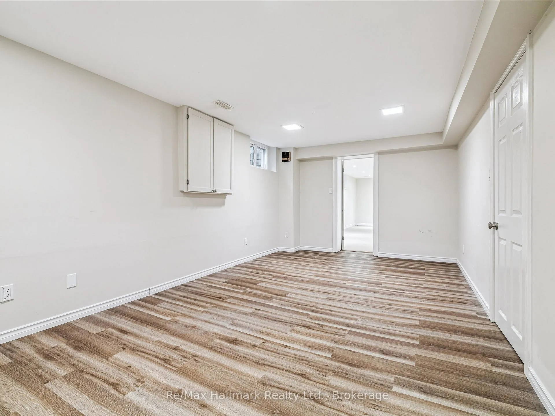 Photo 31 of 1188 Carey Road, Oakville, Morrison — HOMEH