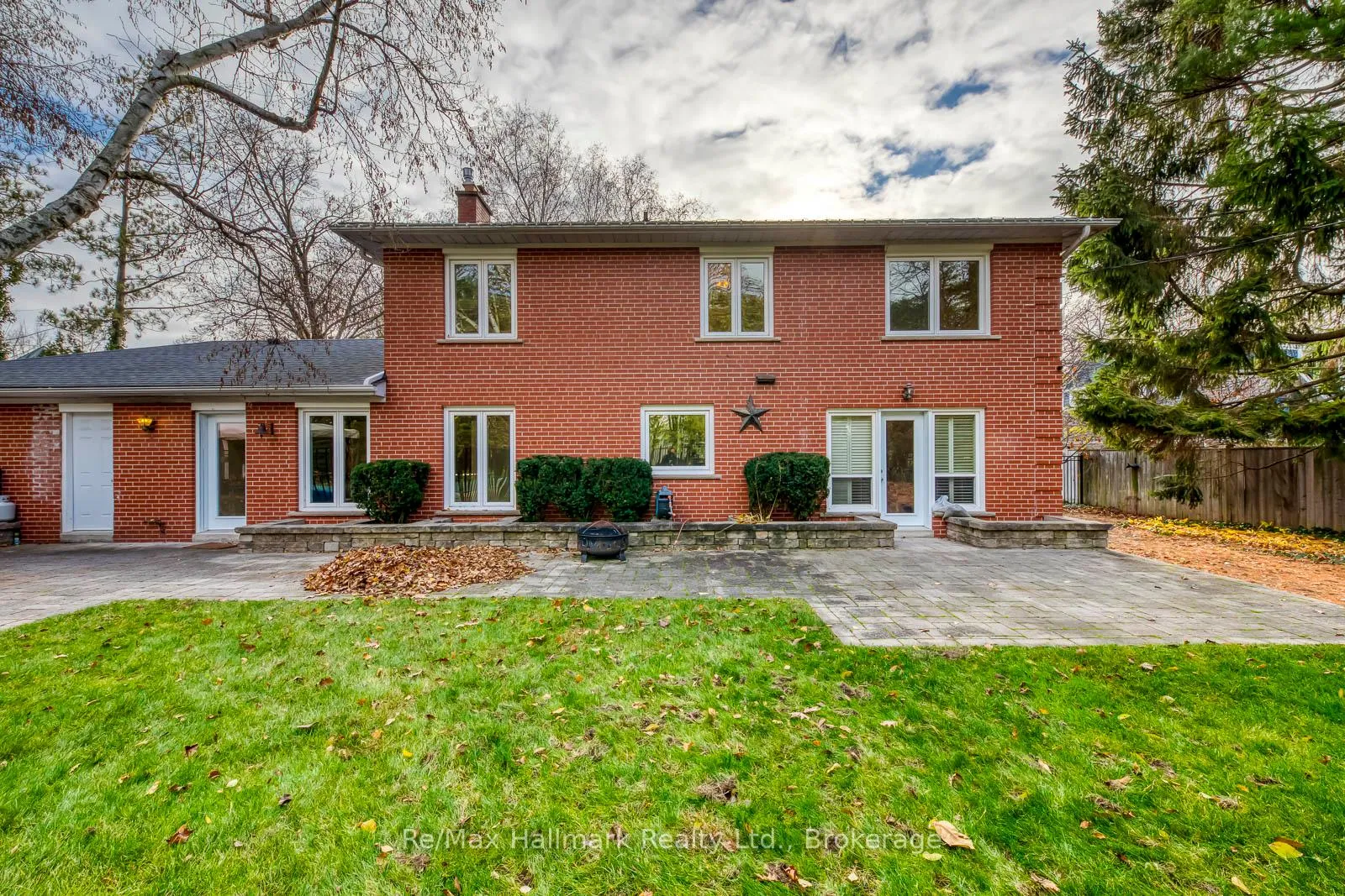 Photo 34 of 1188 Carey Road, Oakville, Morrison — HOMEH
