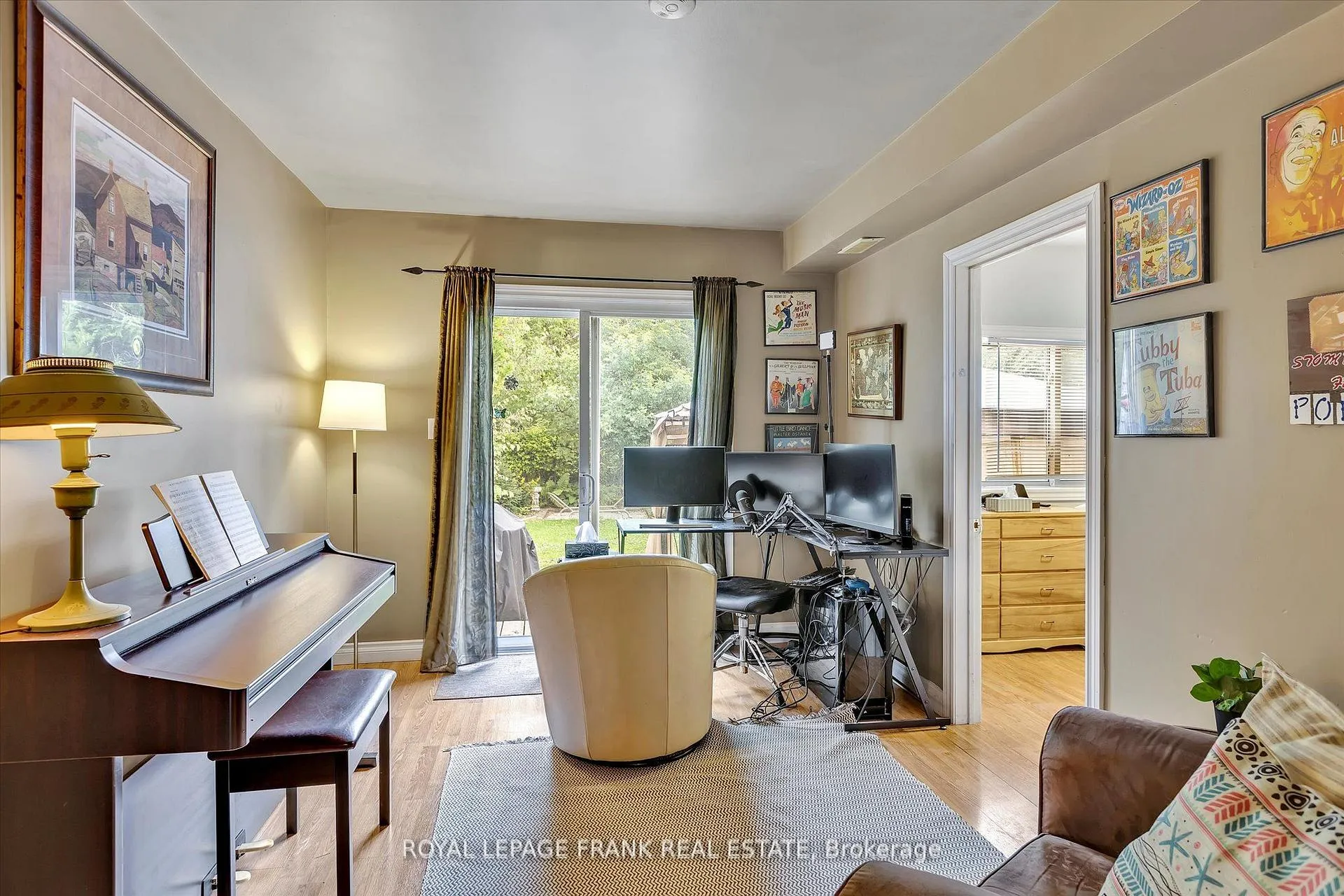 Photo 15 of 715 Chamberlain Street, Peterborough, Otonabee Ward 1 — HOMEH