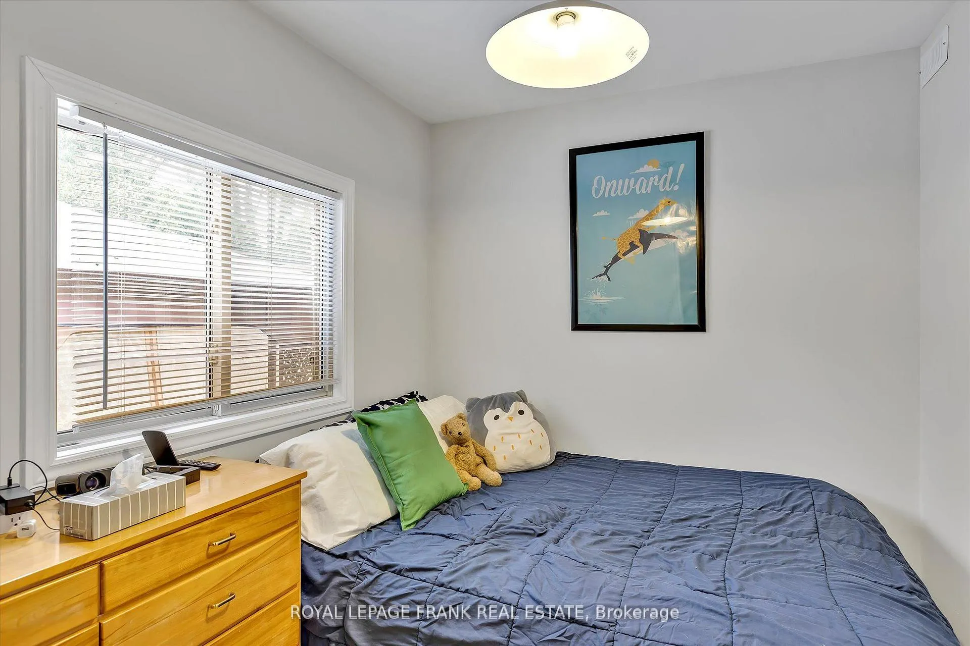 Photo 19 of 715 Chamberlain Street, Peterborough, Otonabee Ward 1 — HOMEH