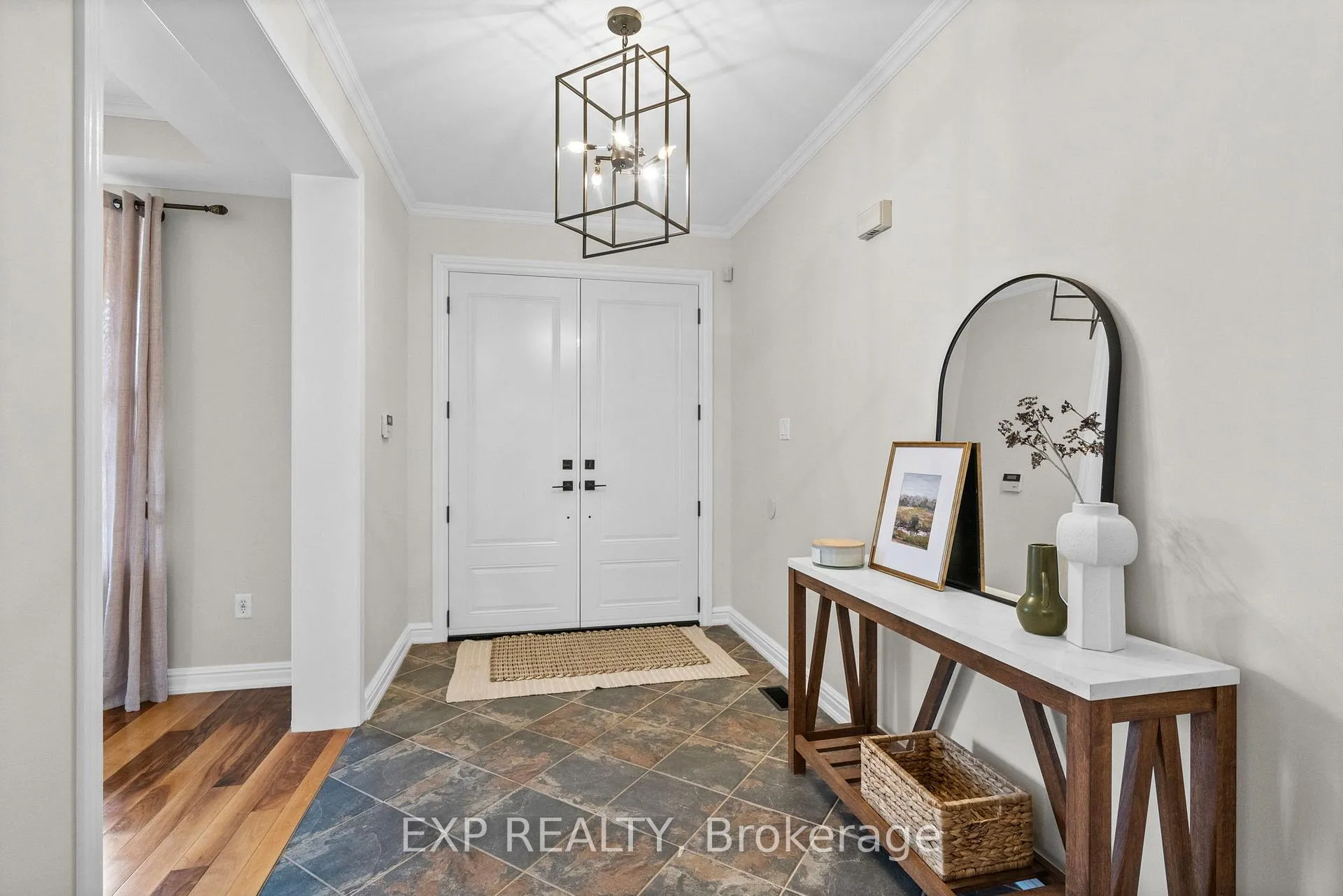 Photo 3 of 106 Arborglen Drive, Halton Hills, Georgetown — HOMEH