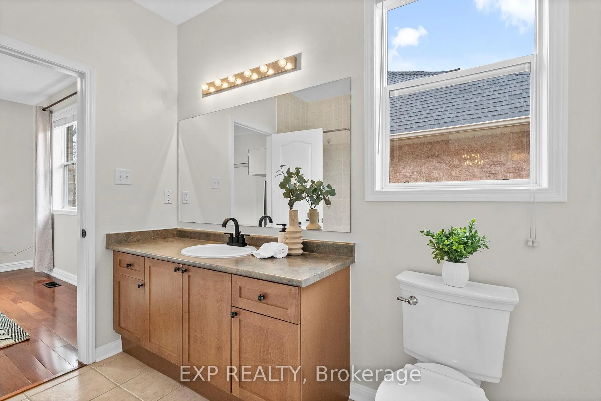 Photo 25 of 106 Arborglen Drive, Halton Hills, Georgetown — HOMEH