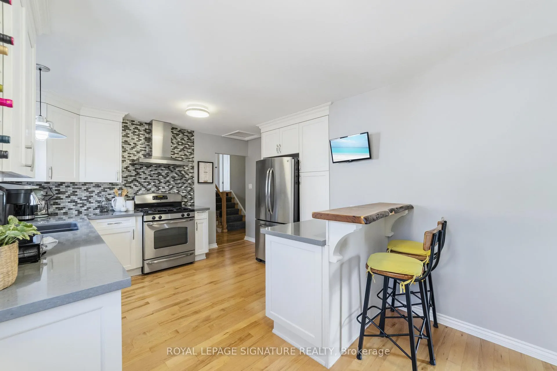 Photo 13 of 1426 Kimberley Drive, Oakville, Falgarwood — HOMEH