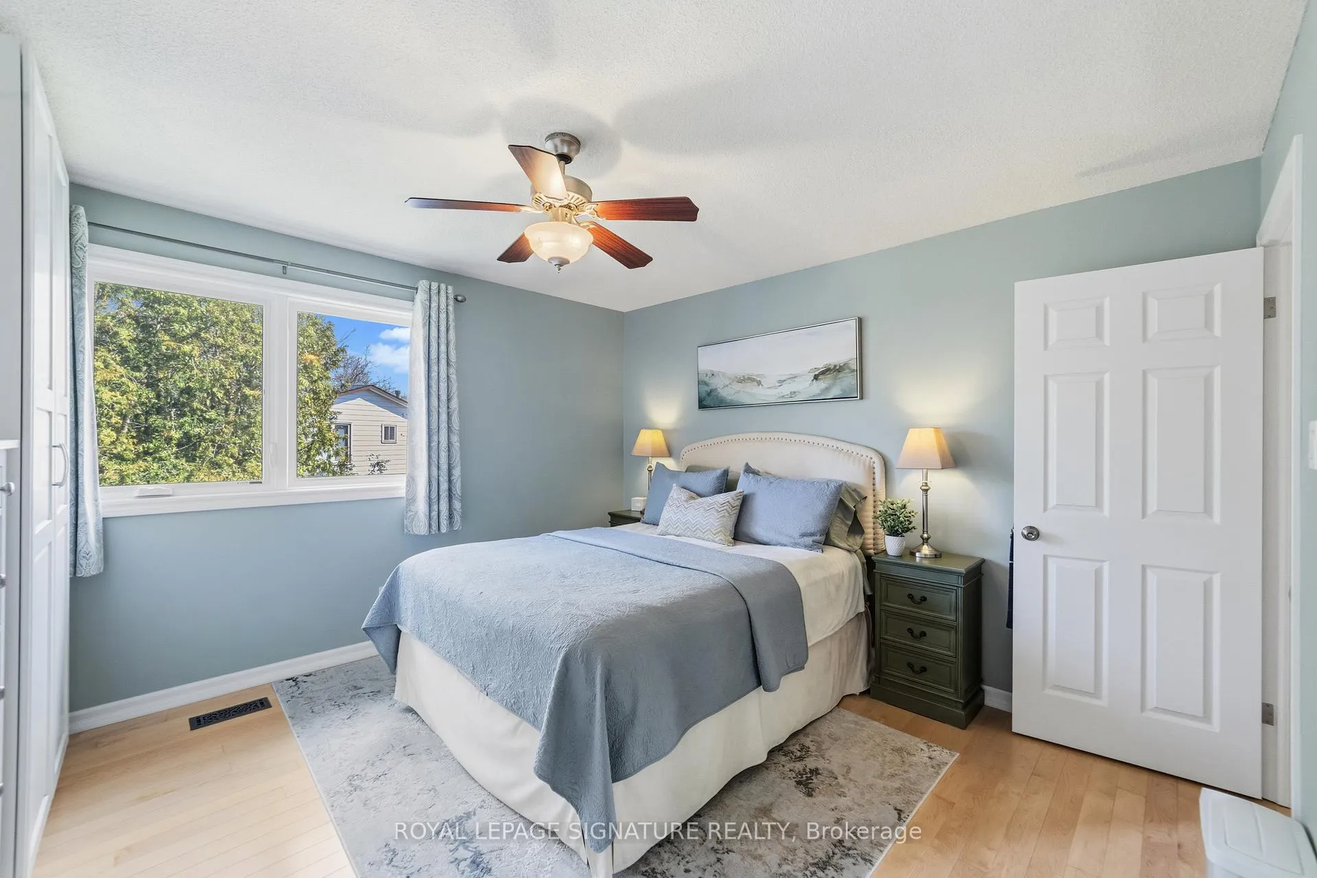 Photo 20 of 1426 Kimberley Drive, Oakville, Falgarwood — HOMEH