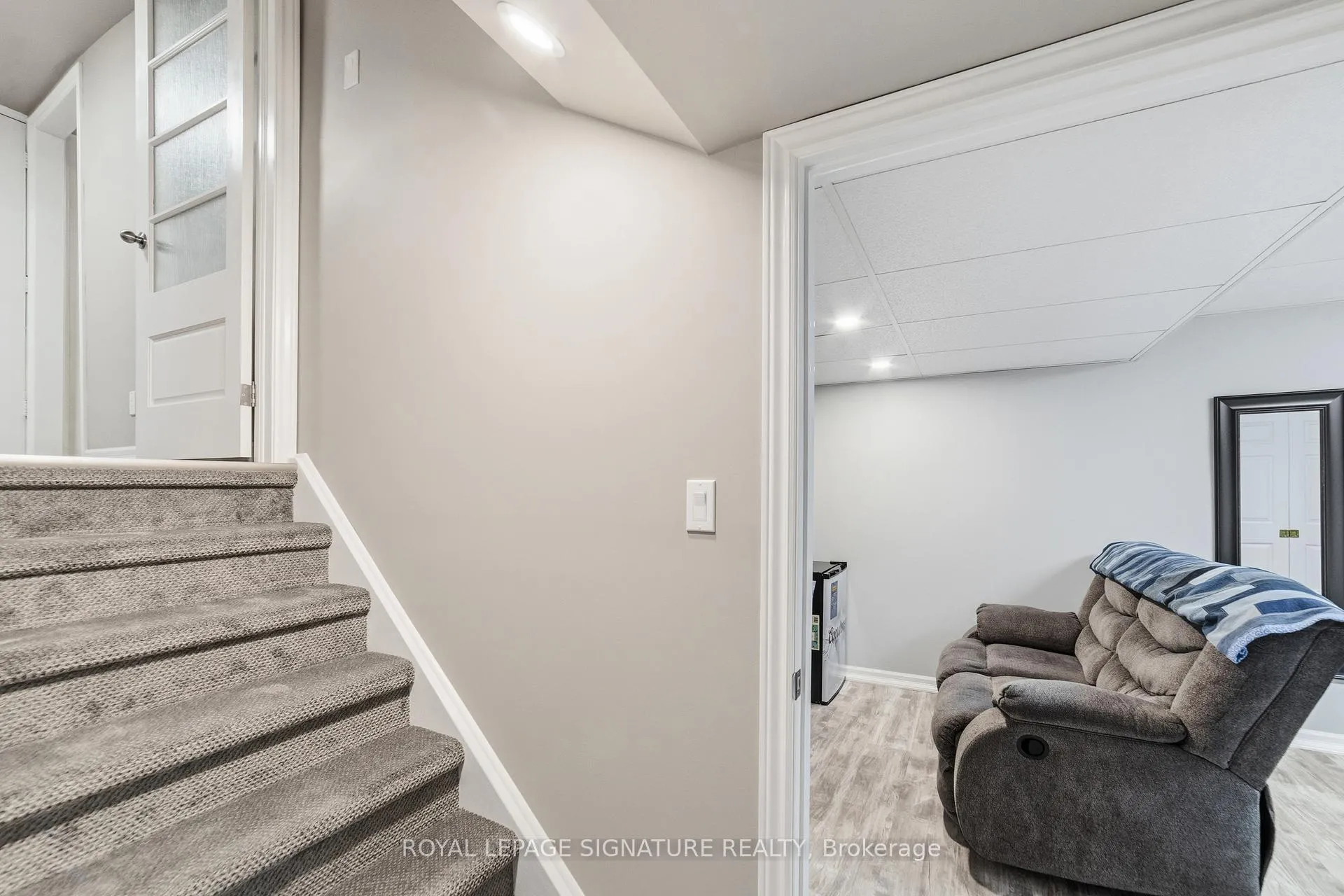 Photo 34 of 1426 Kimberley Drive, Oakville, Falgarwood — HOMEH