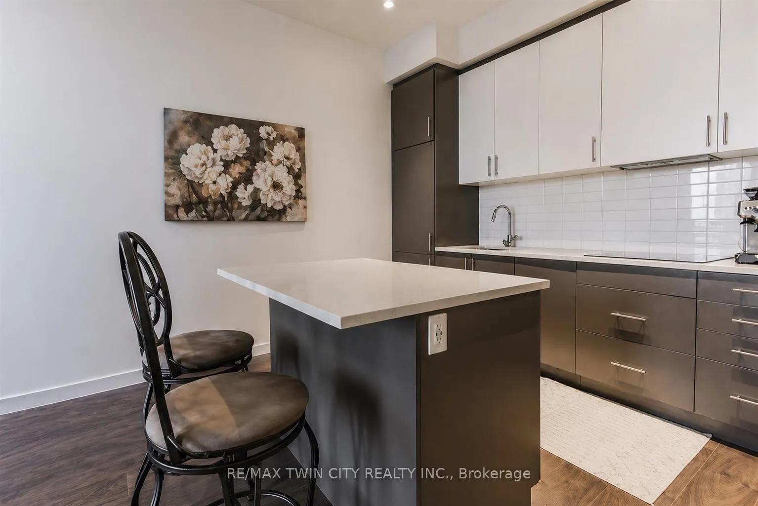 Photo 9 of Unit 1504, 181 King Street S, Waterloo — HOMEH