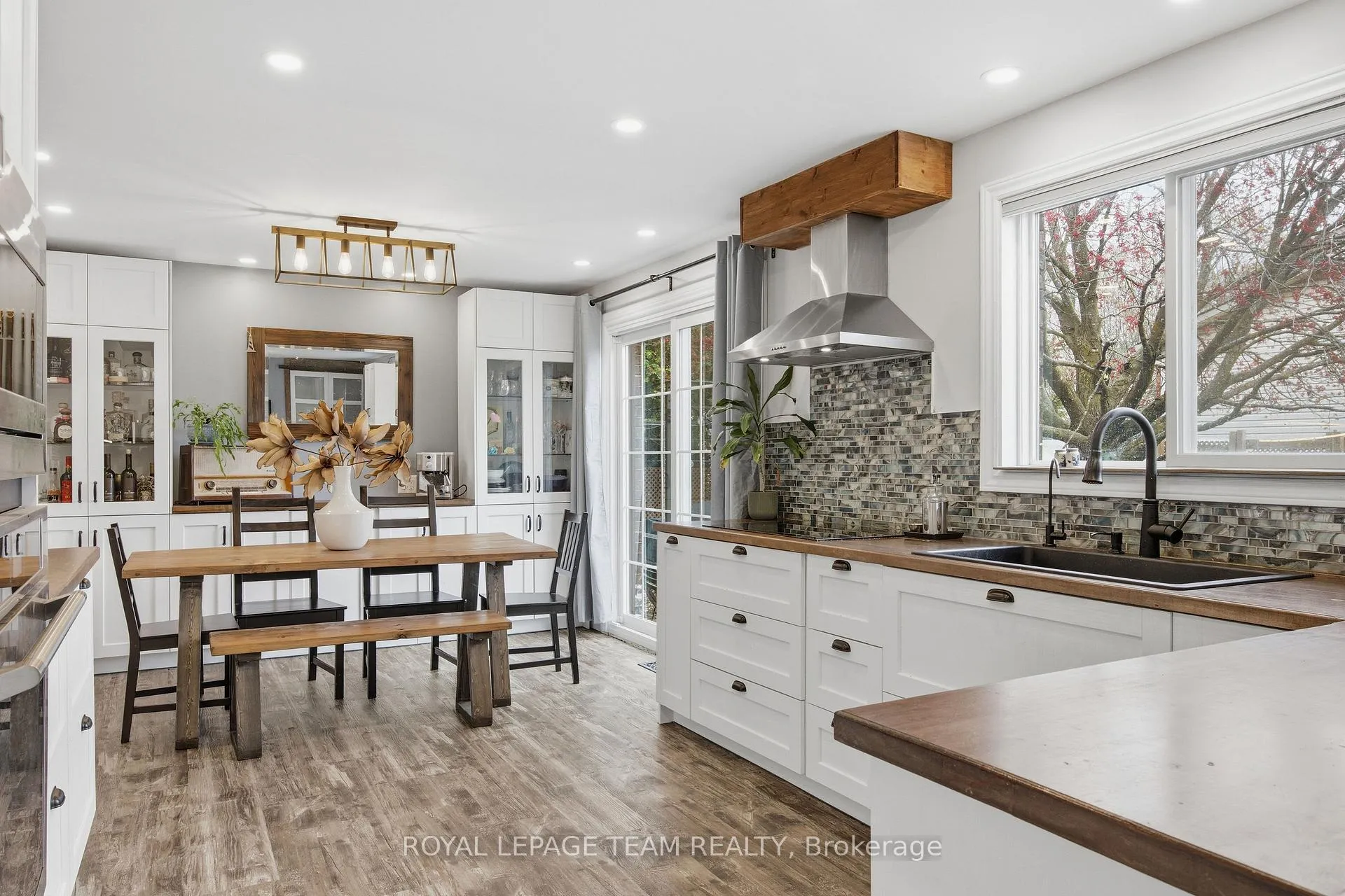 Photo 14 of 136 Malvern Drive, Ottawa, Barrhaven - Pheasant Run — HOMEH