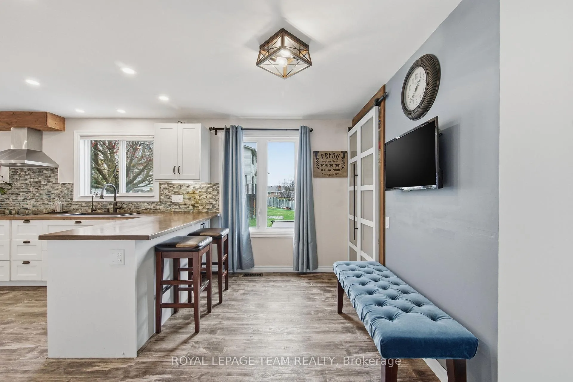 Photo 15 of 136 Malvern Drive, Ottawa, Barrhaven - Pheasant Run — HOMEH