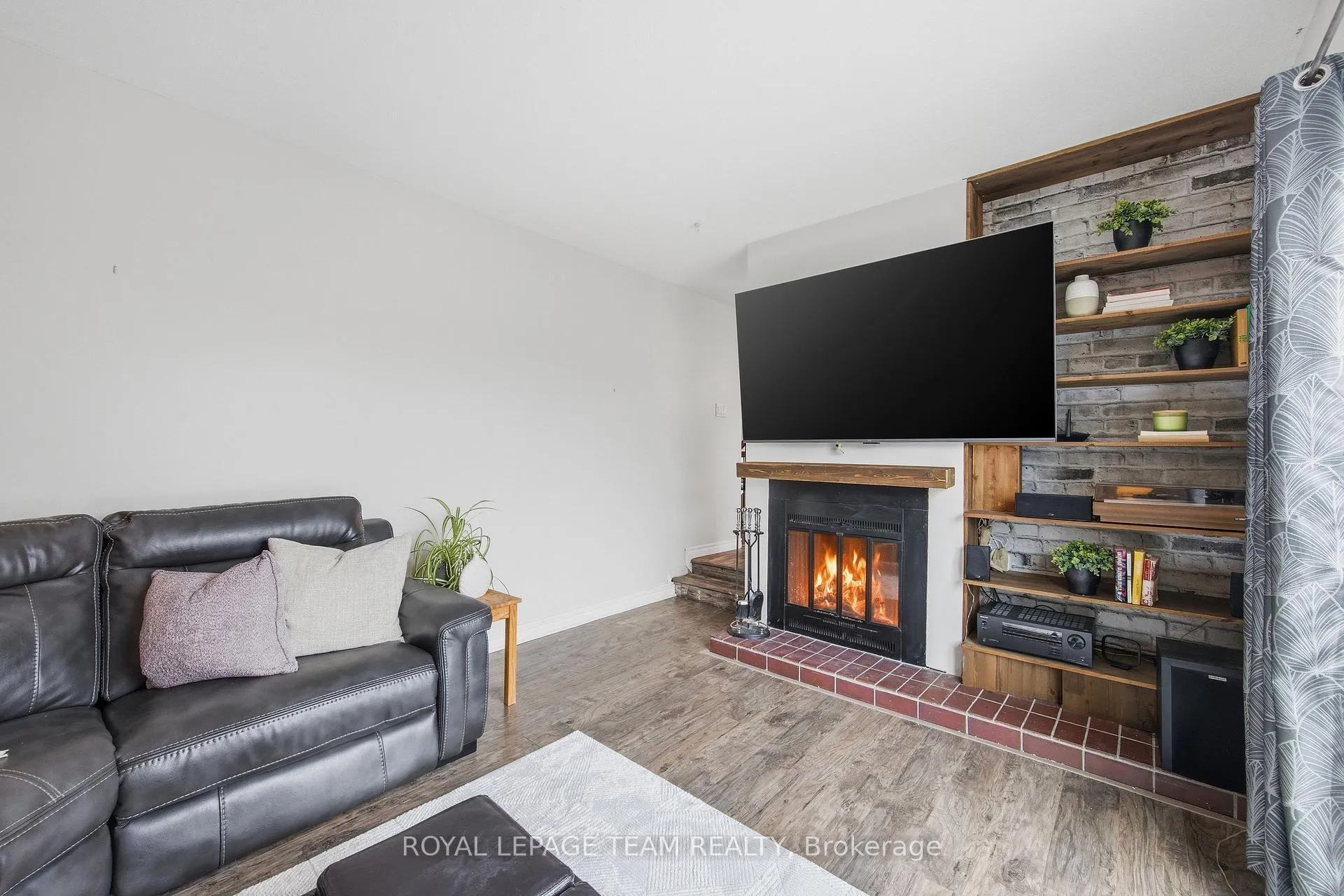 Photo 19 of 136 Malvern Drive, Ottawa, Barrhaven - Pheasant Run — HOMEH