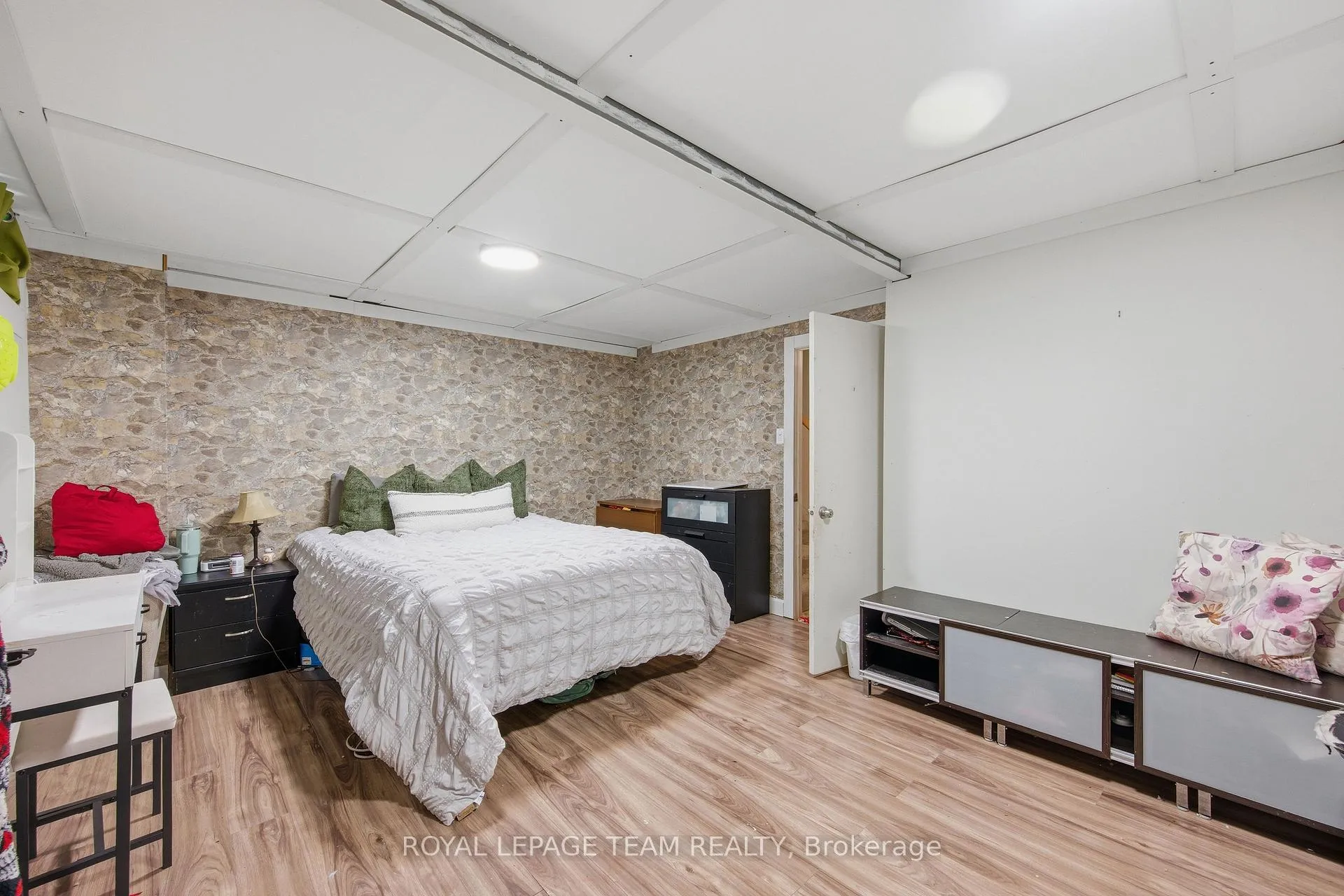 Photo 28 of 136 Malvern Drive, Ottawa, Barrhaven - Pheasant Run — HOMEH