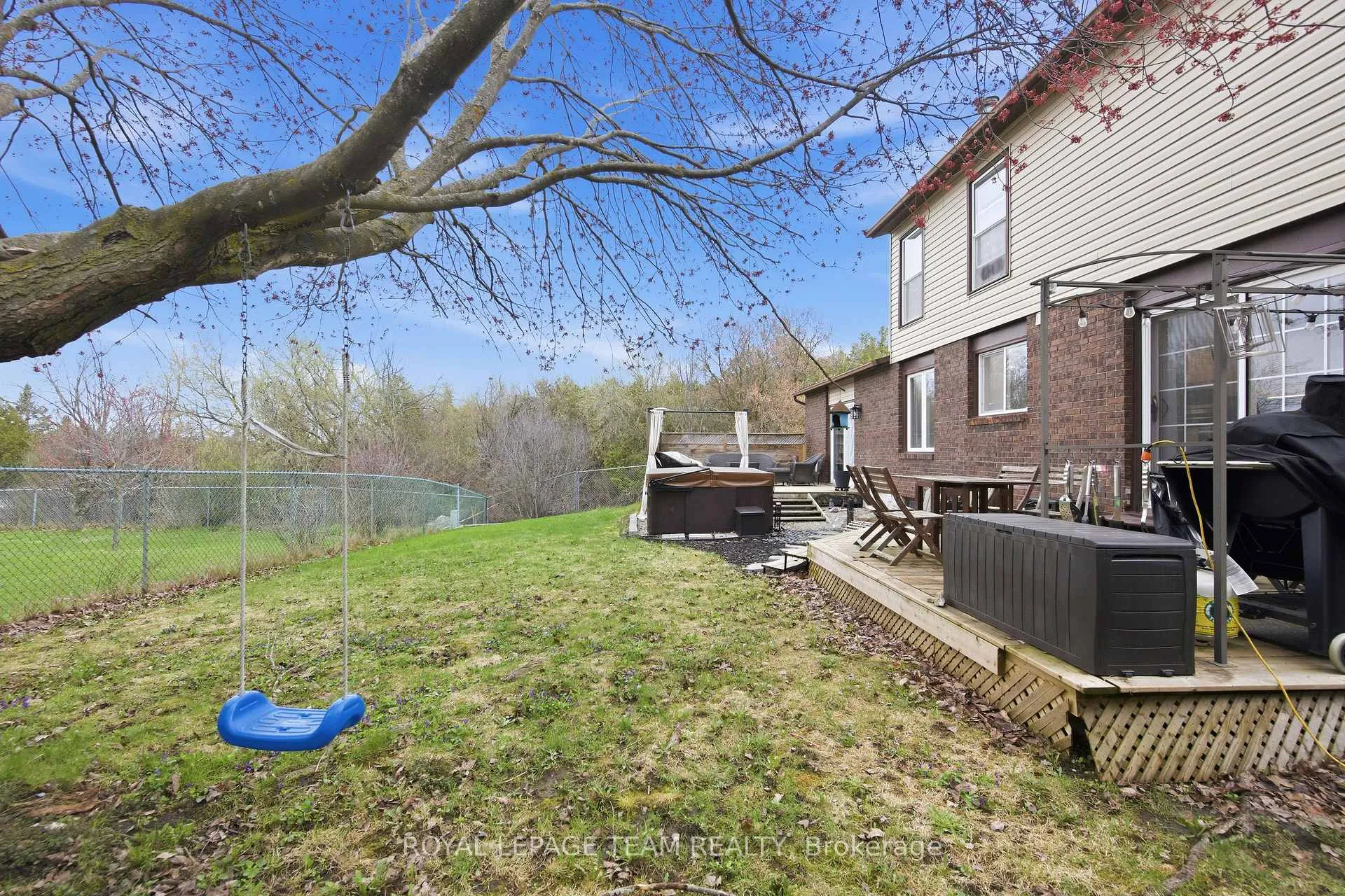 Photo 34 of 136 Malvern Drive, Ottawa, Barrhaven - Pheasant Run — HOMEH