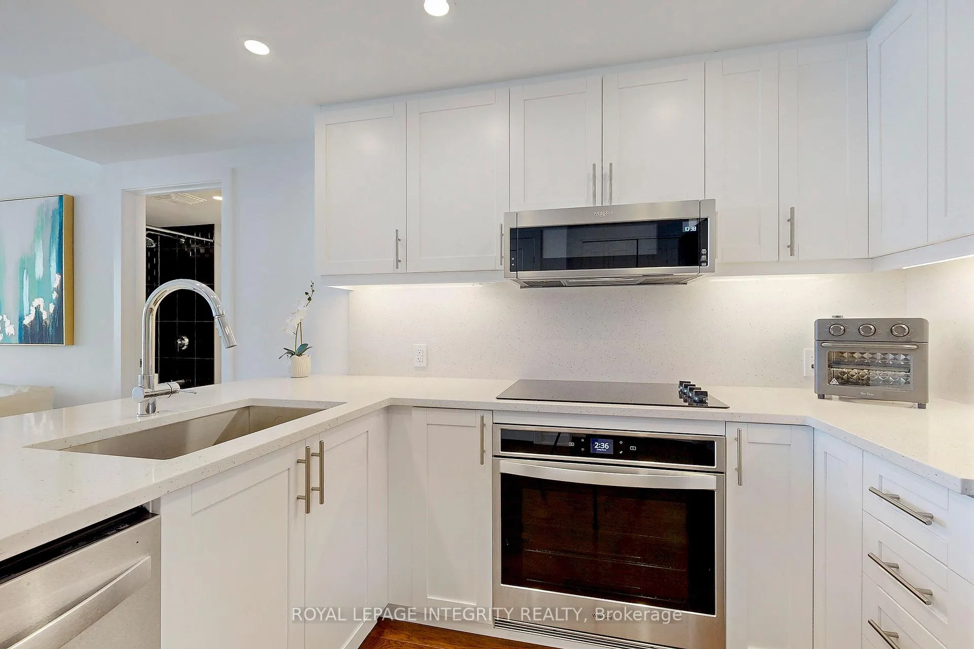 Photo 8 of Unit 2005, 340 Queen Street, Ottawa, Ottawa Centre — HOMEH