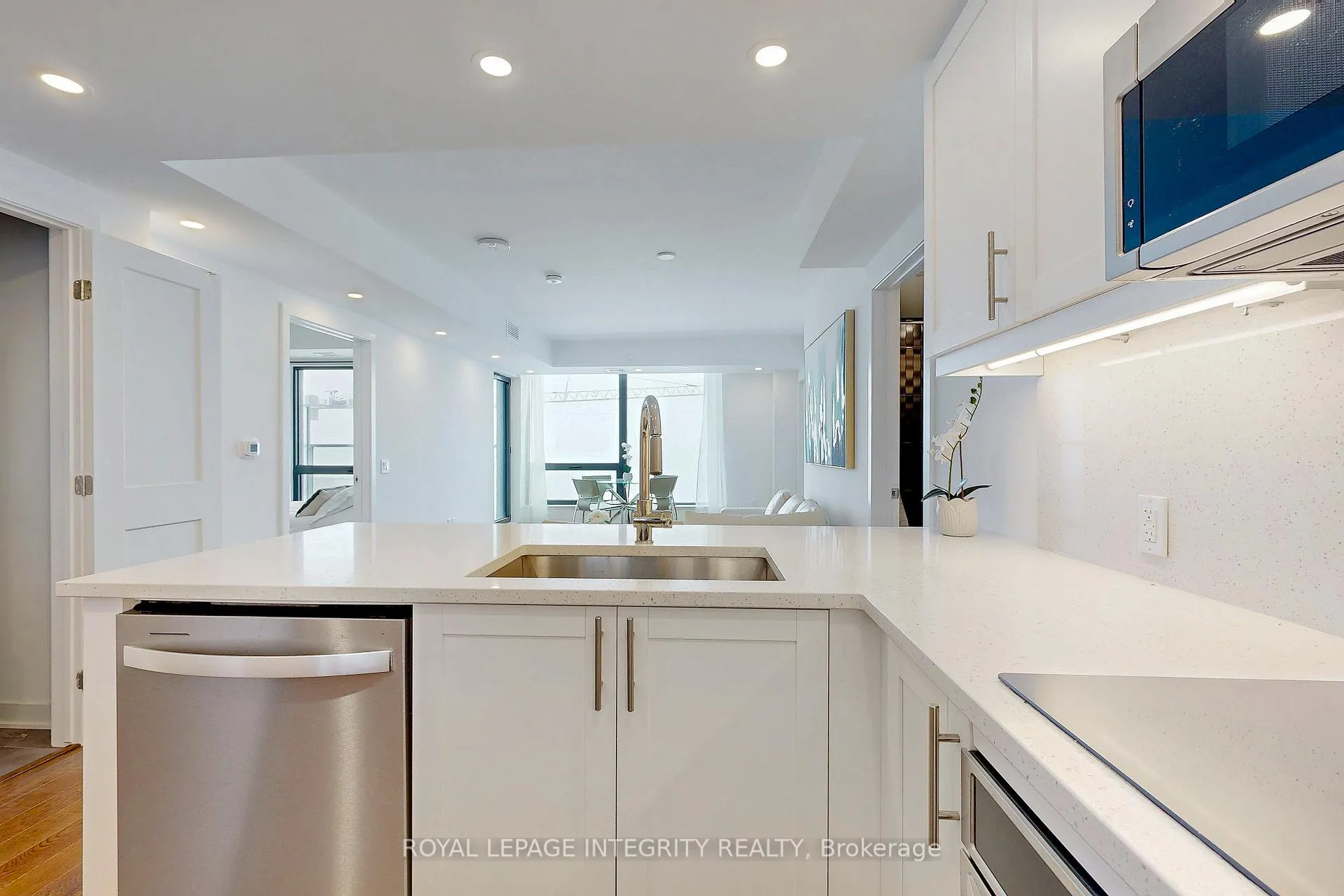 Photo 9 of Unit 2005, 340 Queen Street, Ottawa, Ottawa Centre — HOMEH