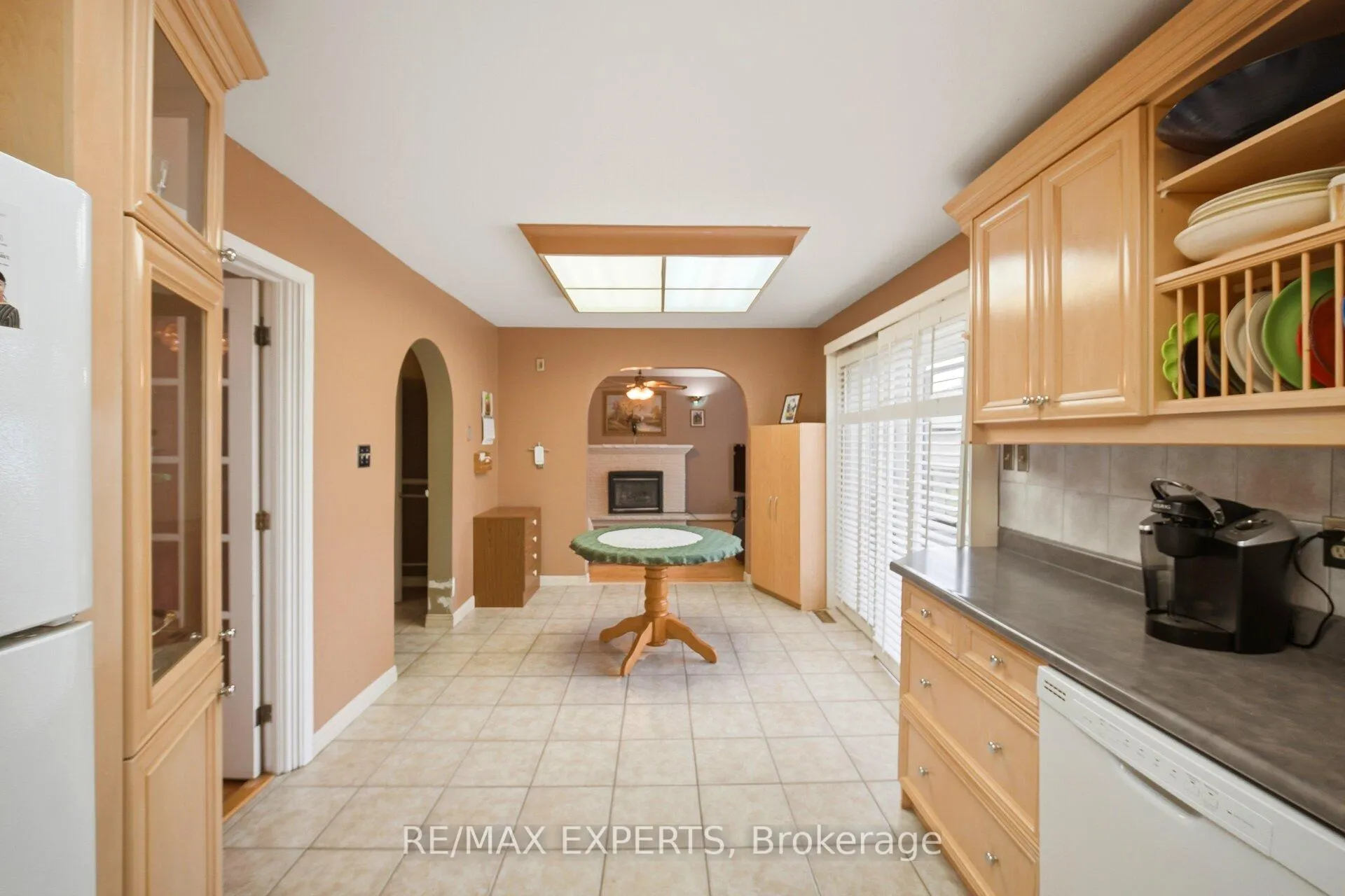 Photo 19 of 479 Louis Drive, Mississauga, Cooksville — HOMEH