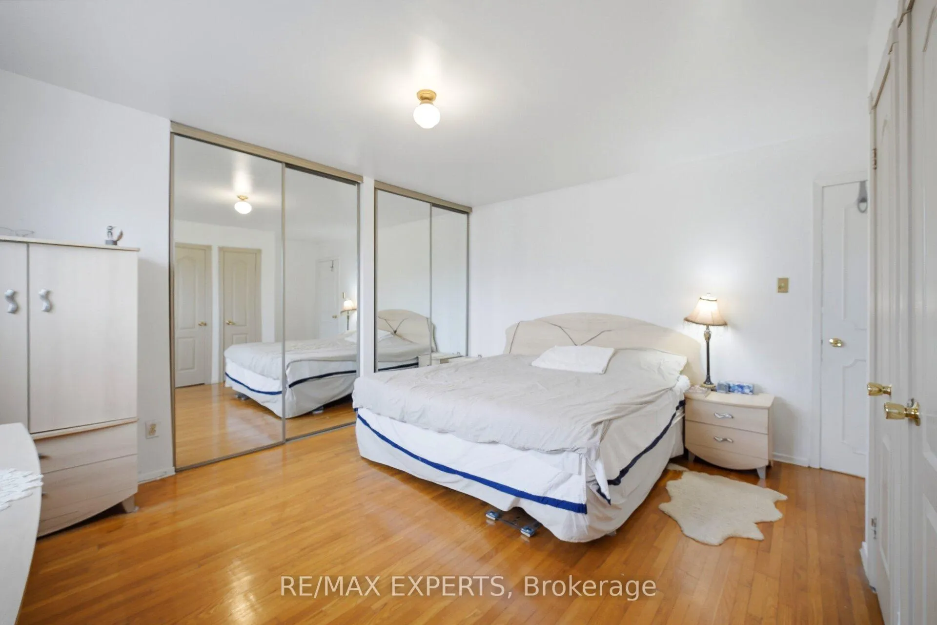 Photo 26 of 479 Louis Drive, Mississauga, Cooksville — HOMEH