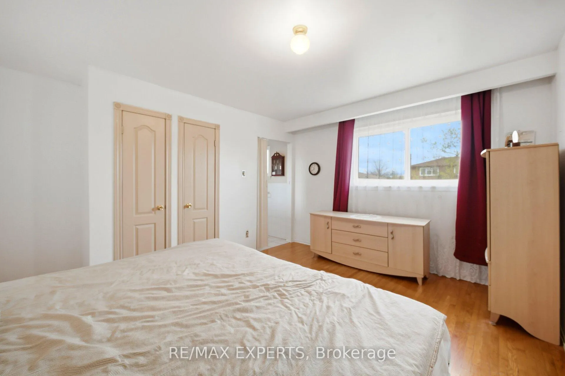 Photo 27 of 479 Louis Drive, Mississauga, Cooksville — HOMEH