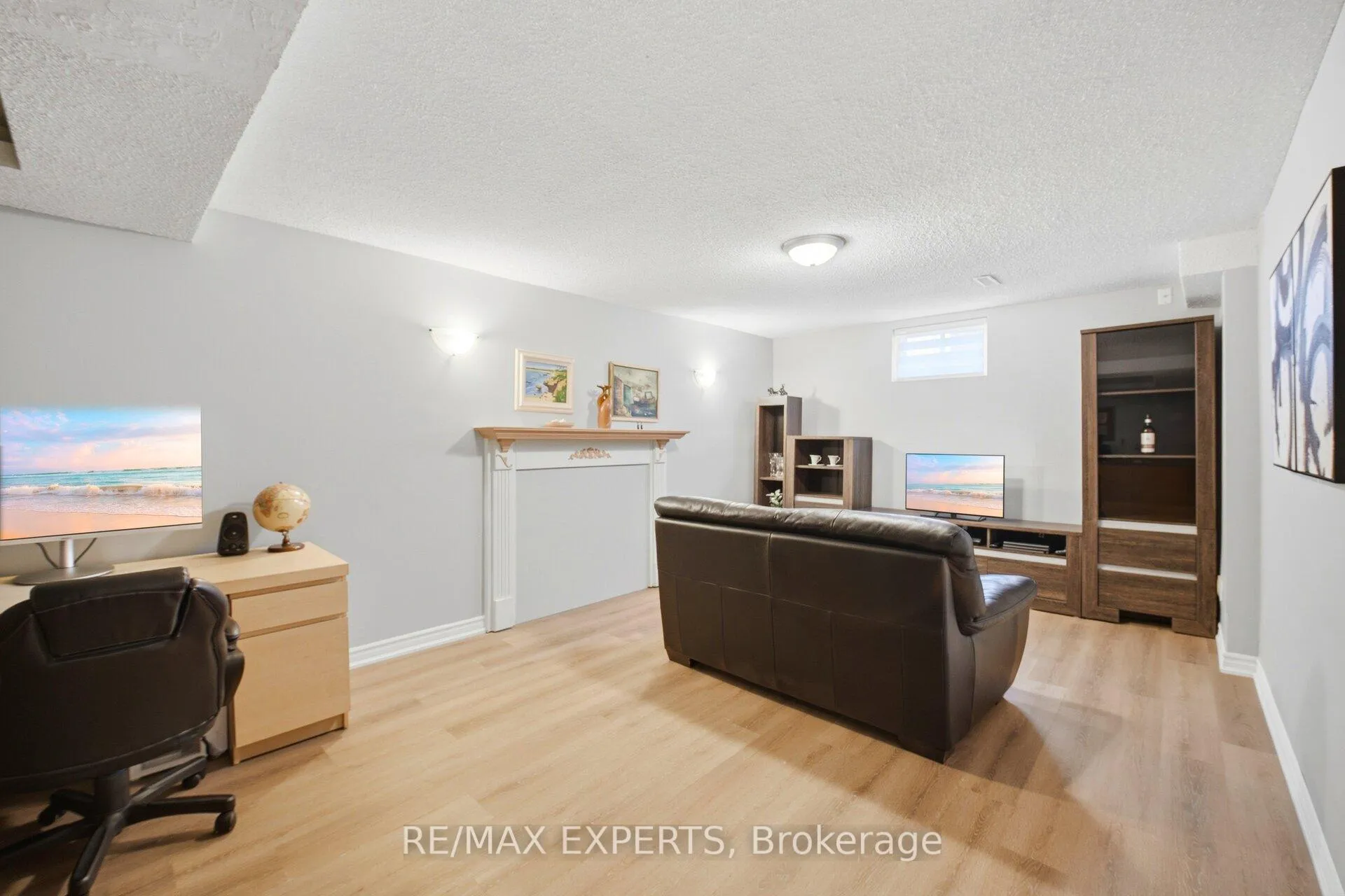 Photo 39 of 479 Louis Drive, Mississauga, Cooksville — HOMEH