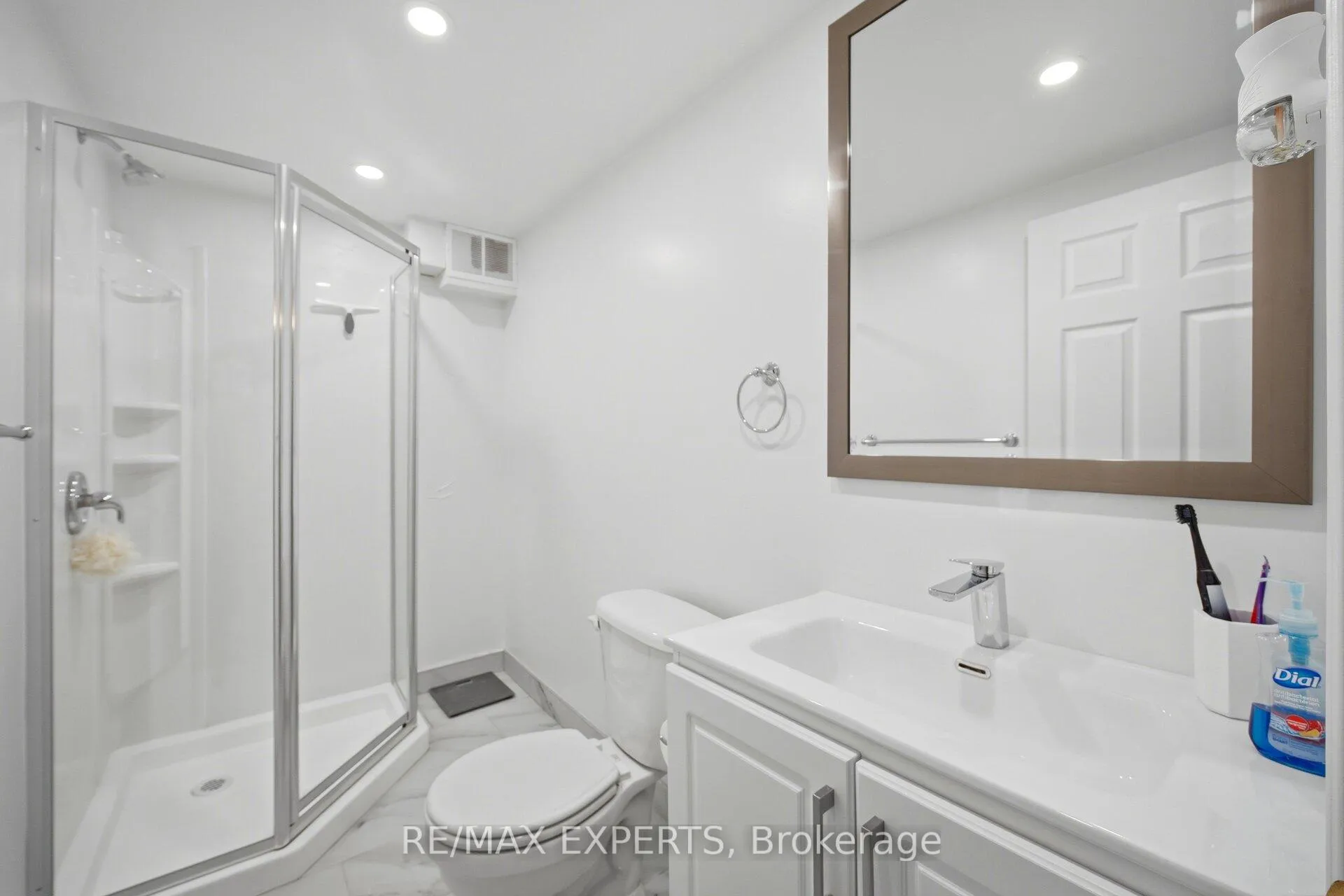 Photo 44 of 479 Louis Drive, Mississauga, Cooksville — HOMEH