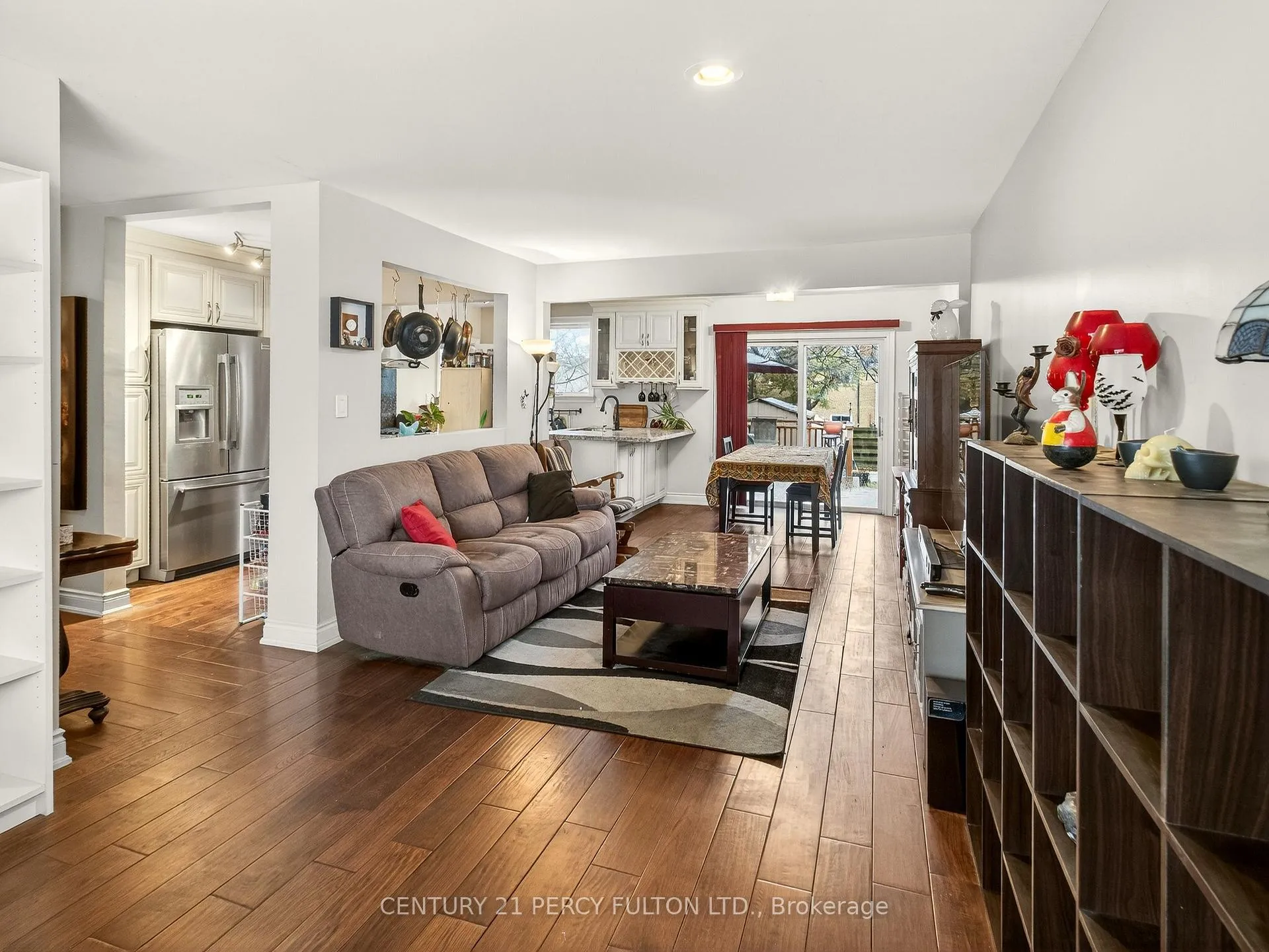 Photo 11 of 840 Bem Avenue, Pickering, Bay Ridges — HOMEH