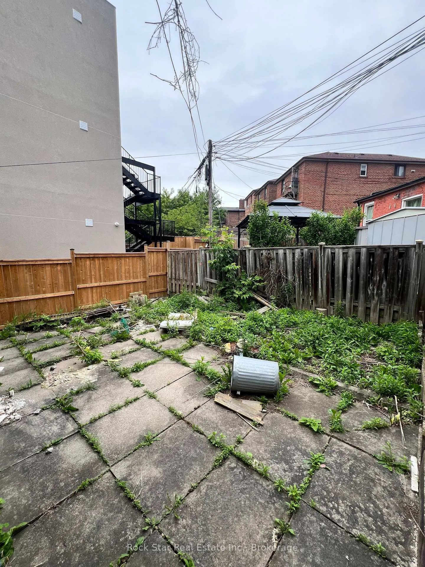 Photo 22 of 12 Holmesdale Road, Toronto, Caledonia-Fairbank — HOMEH