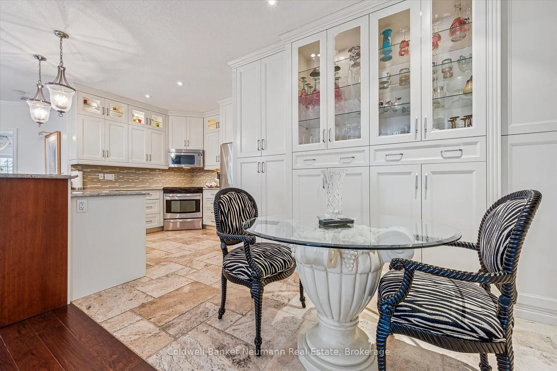 Photo 6 of Unit 20, 255 Summerfield Drive, Guelph, Pineridge/Westminster Woods — HOMEH