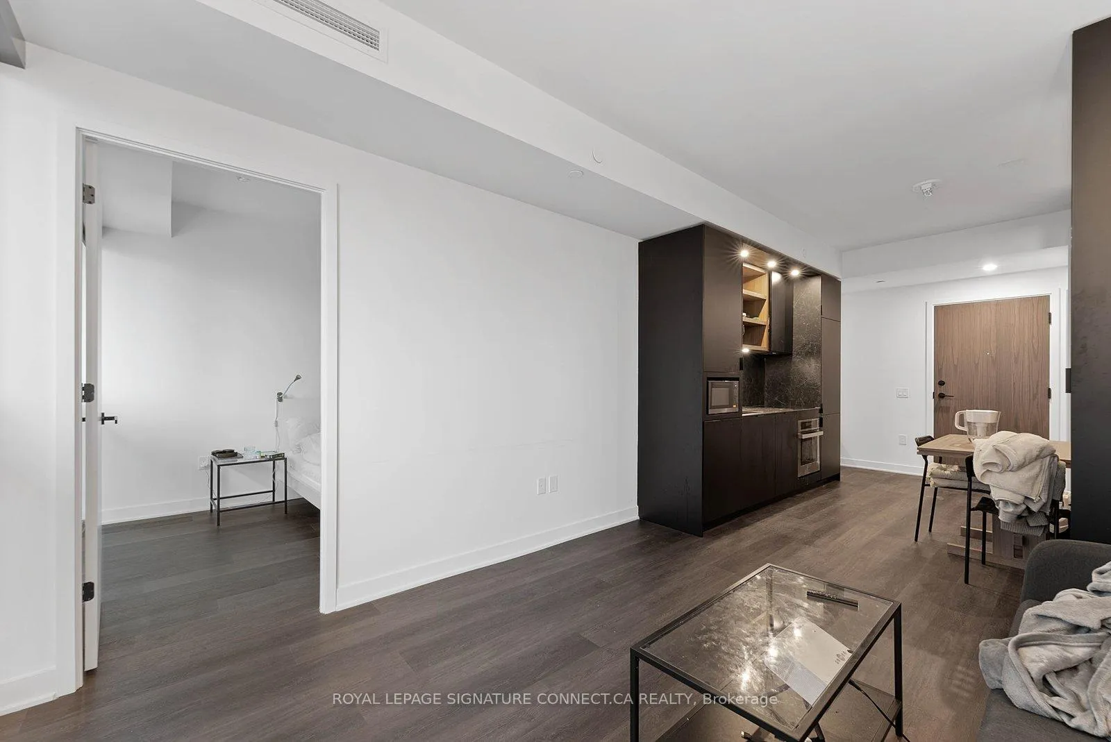 Photo 8 of Unit 3708, 55 Charles Street E, Toronto, Church-Yonge Corridor — HOMEH