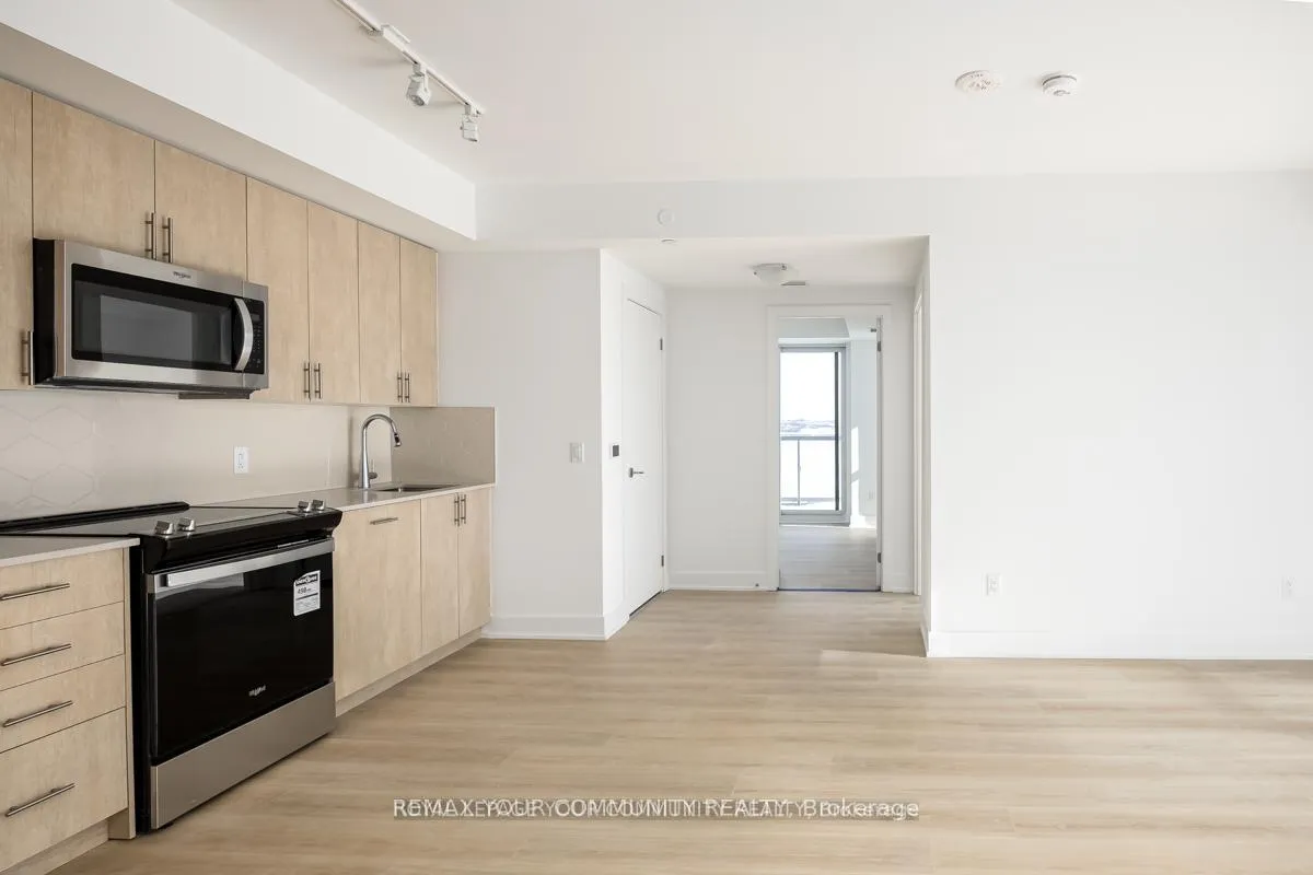 Photo 4 of Unit S2106, 2545 Simcoe Street N, Oshawa, Windfields — HOMEH