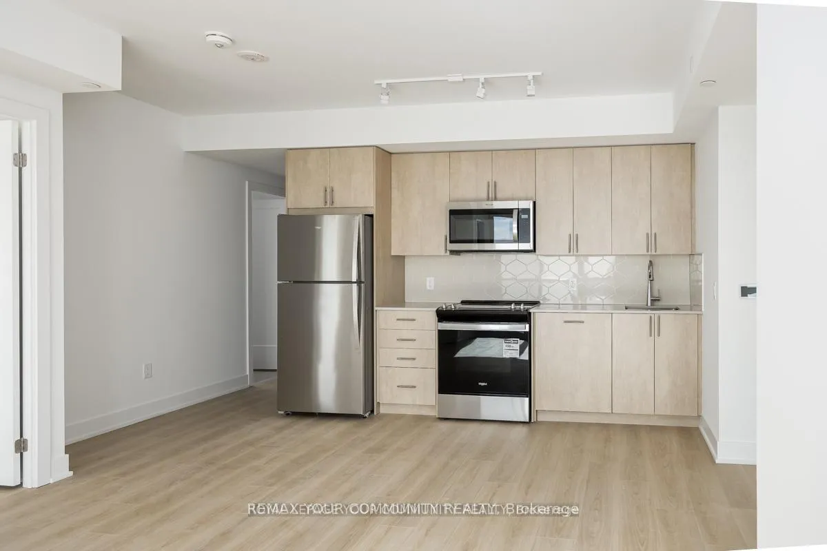 Photo 7 of Unit S2106, 2545 Simcoe Street N, Oshawa, Windfields — HOMEH