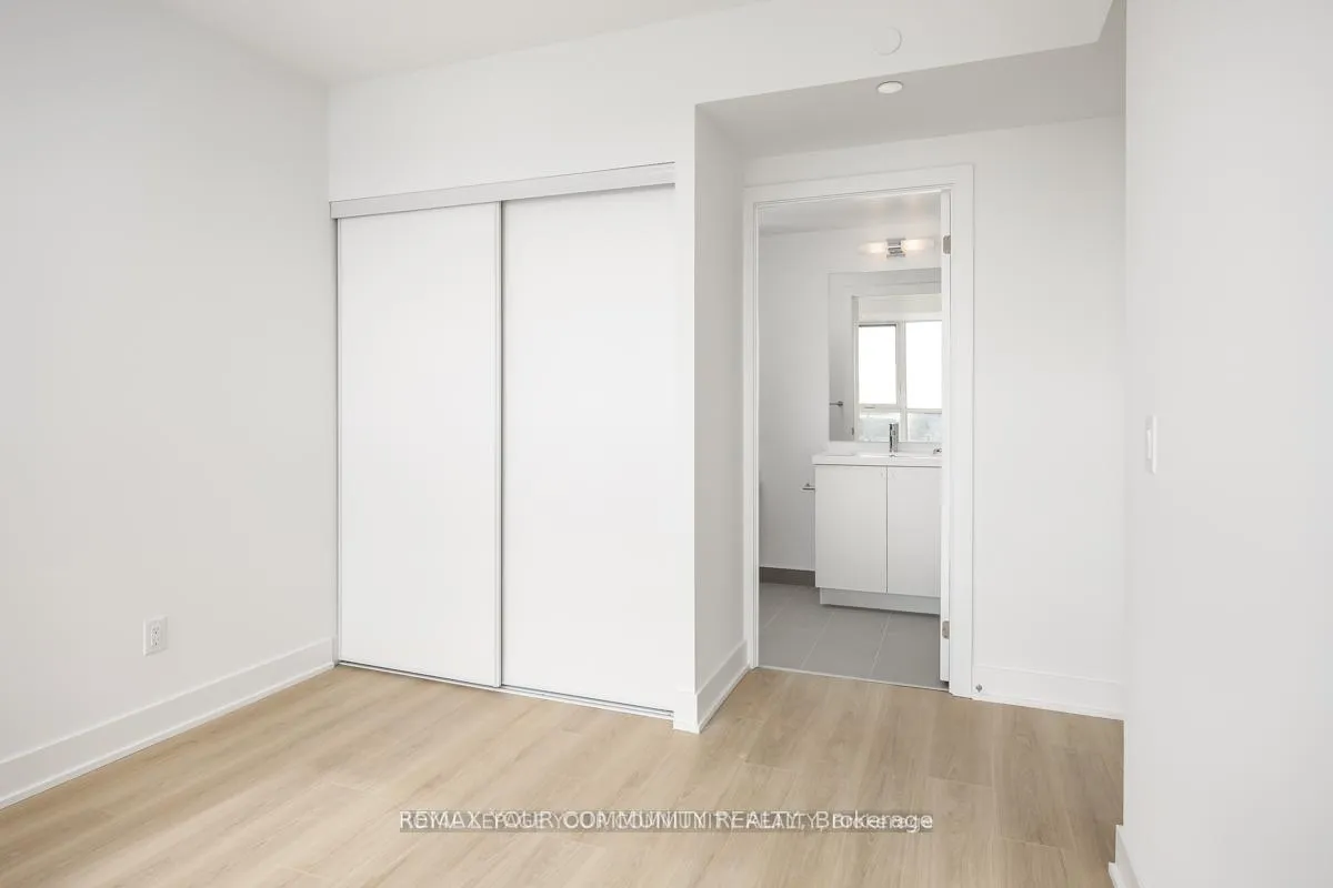 Photo 11 of Unit S2106, 2545 Simcoe Street N, Oshawa, Windfields — HOMEH