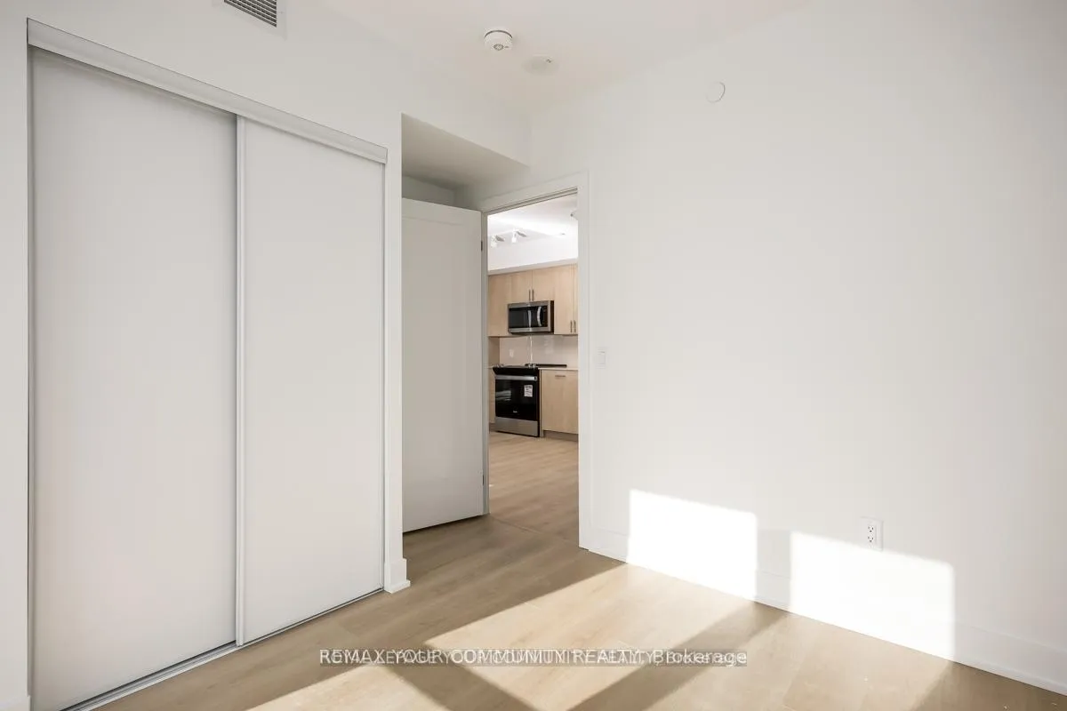 Photo 16 of Unit S2106, 2545 Simcoe Street N, Oshawa, Windfields — HOMEH