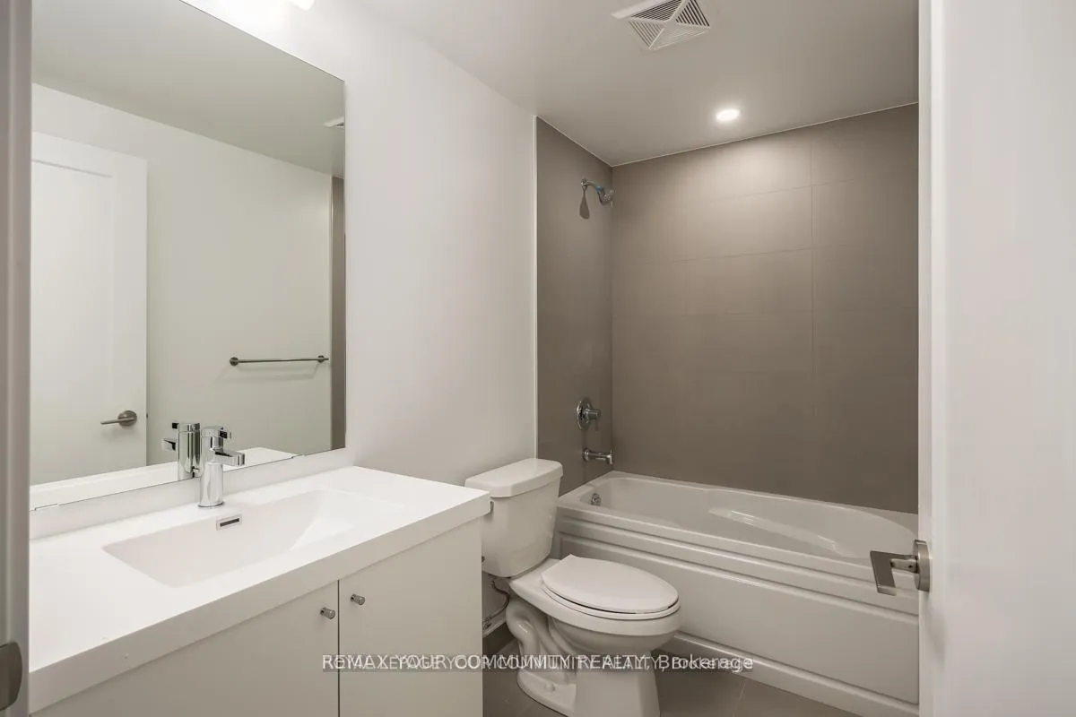 Photo 17 of Unit S2106, 2545 Simcoe Street N, Oshawa, Windfields — HOMEH