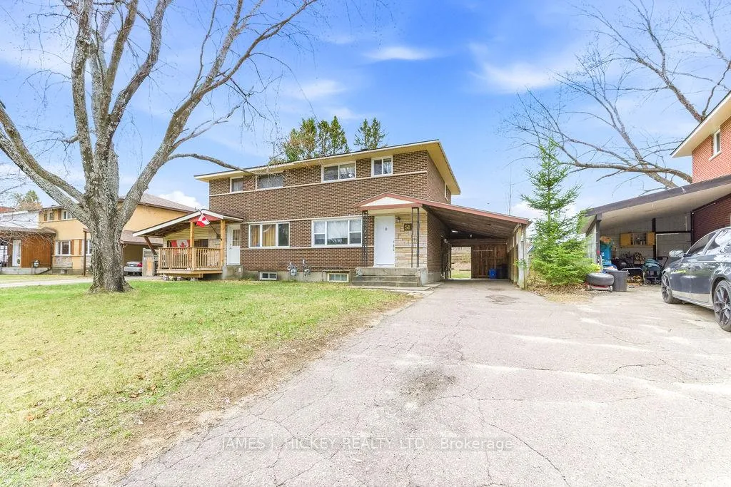 Photo 2 of 51 Frontenac Crescent, Deep River — HOMEH