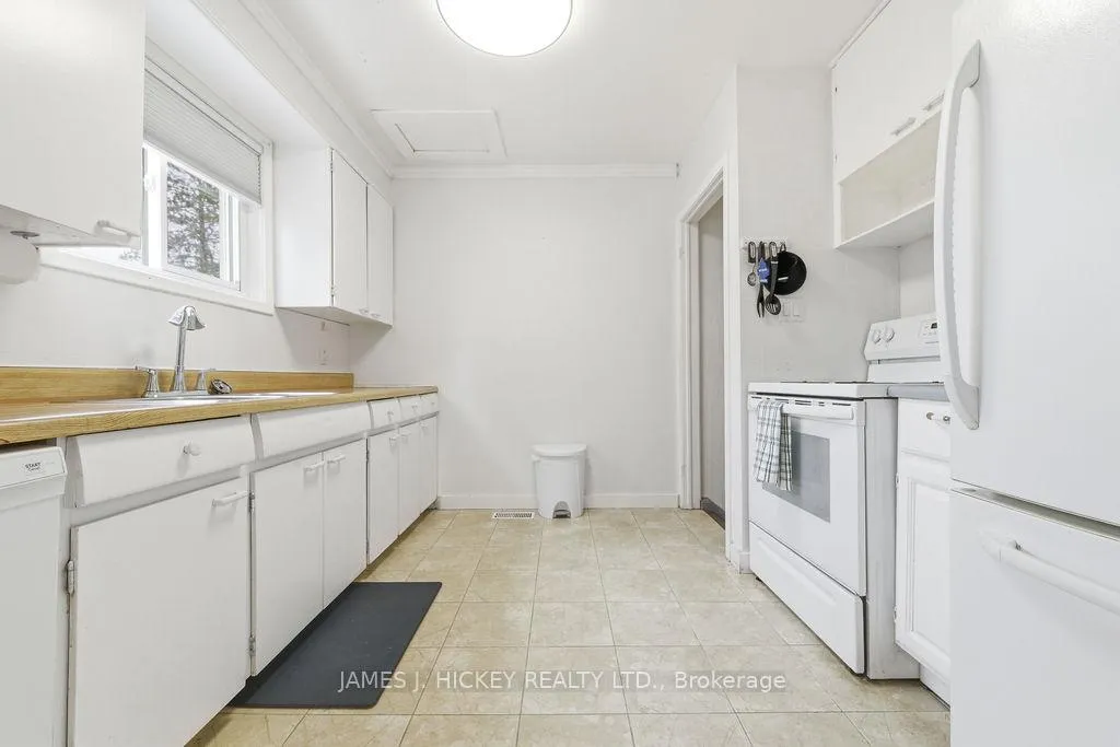 Photo 9 of 51 Frontenac Crescent, Deep River — HOMEH