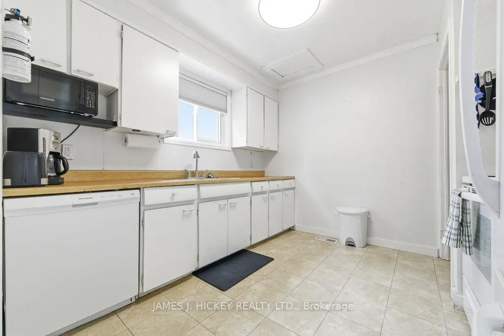 Photo 11 of 51 Frontenac Crescent, Deep River — HOMEH