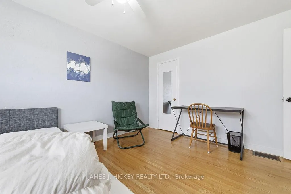 Photo 21 of 51 Frontenac Crescent, Deep River — HOMEH