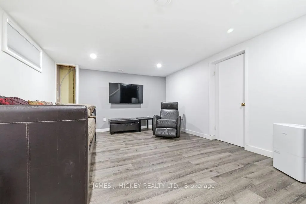 Photo 28 of 51 Frontenac Crescent, Deep River — HOMEH