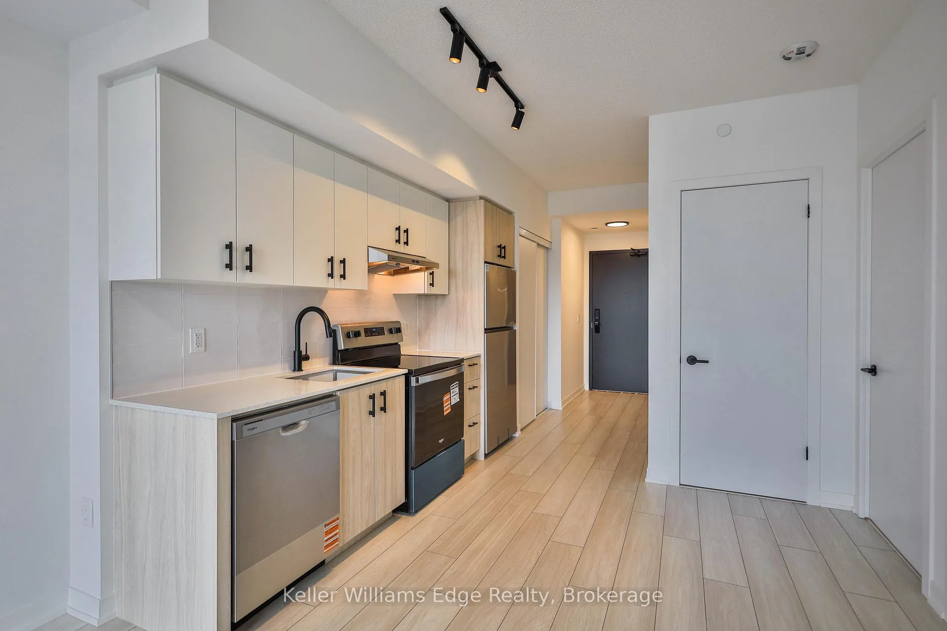 Photo 4 of Unit C801, 4878 Powers Common, Burlington, Alton — HOMEH