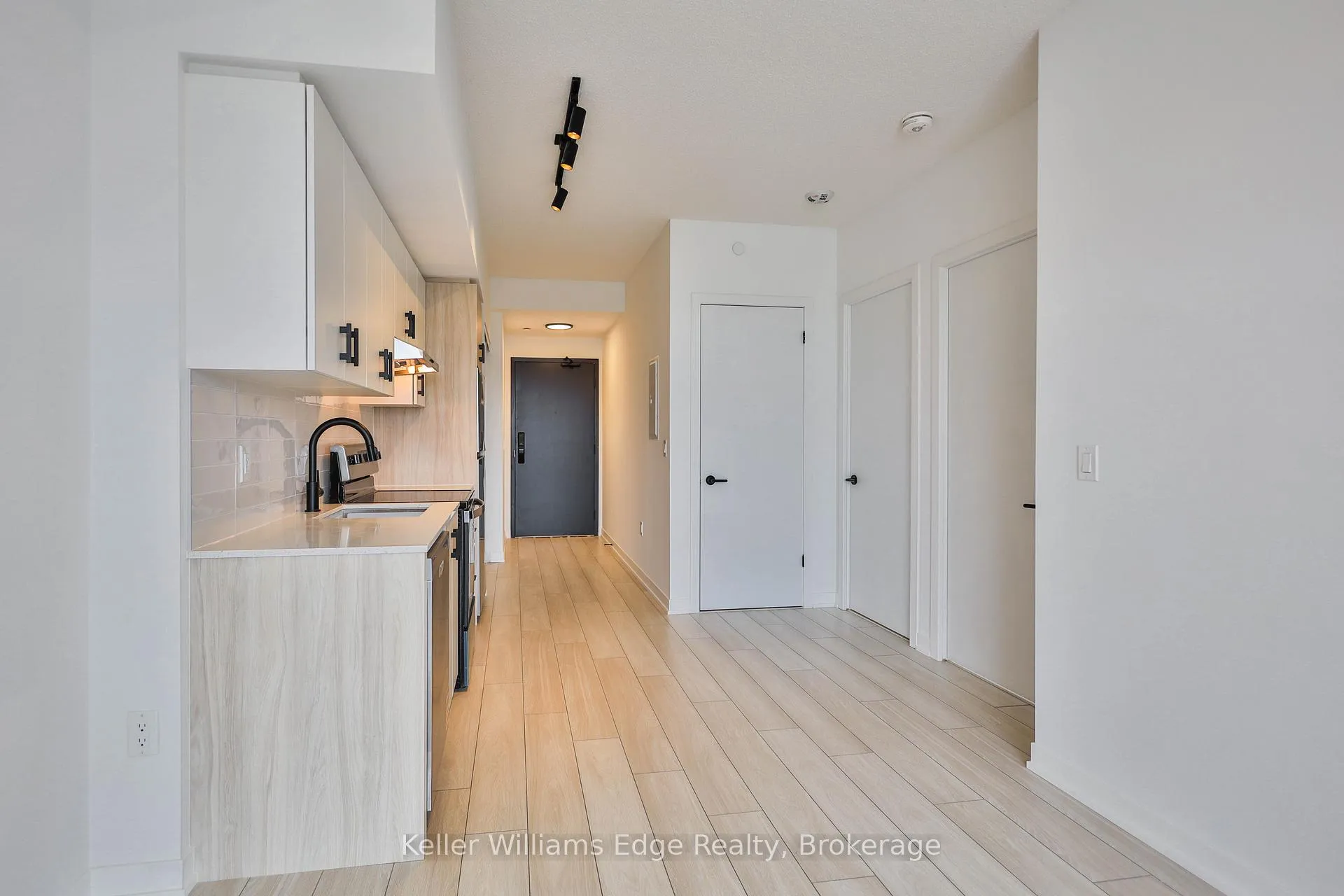 Photo 6 of Unit C801, 4878 Powers Common, Burlington, Alton — HOMEH