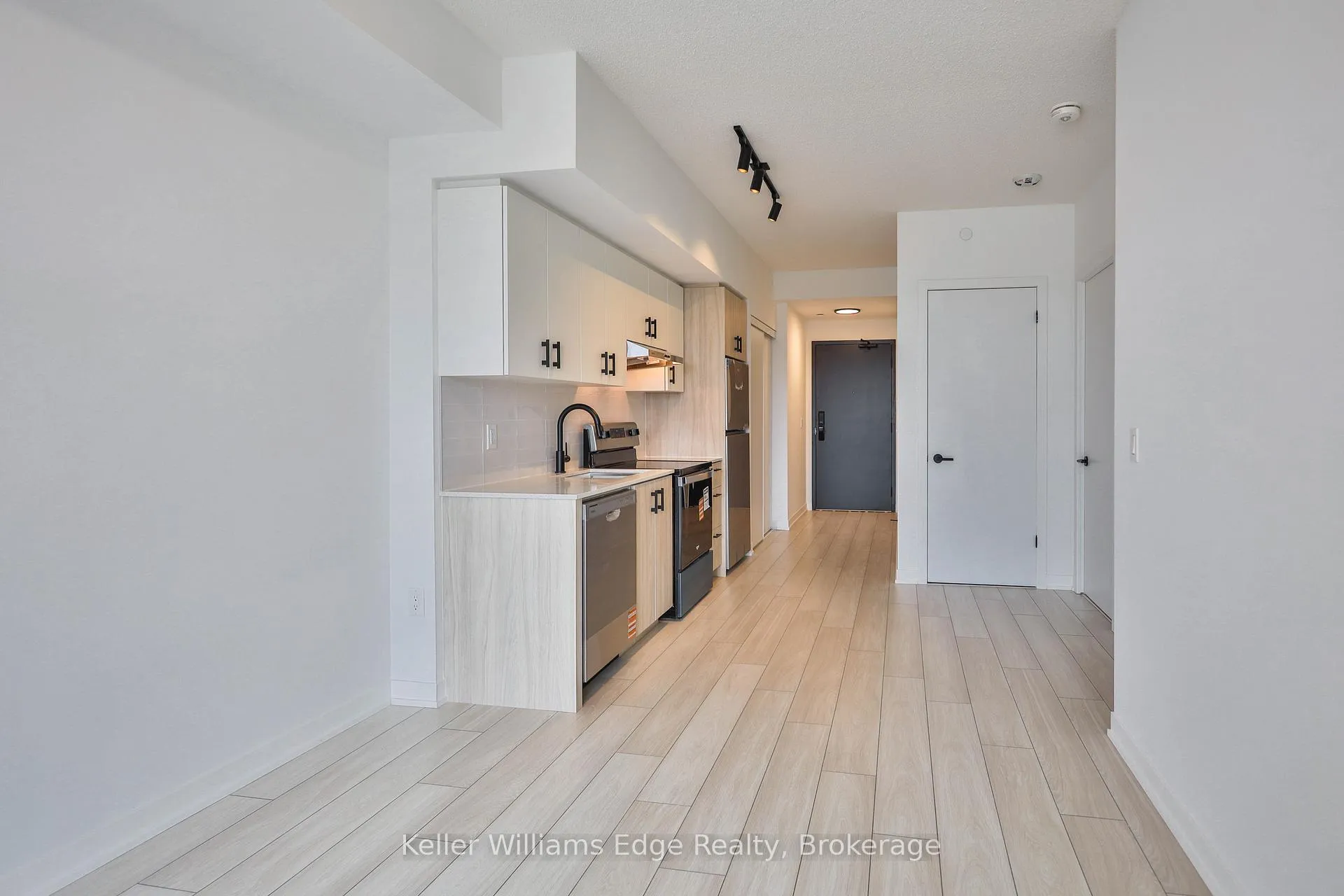 Photo 9 of Unit C801, 4878 Powers Common, Burlington, Alton — HOMEH