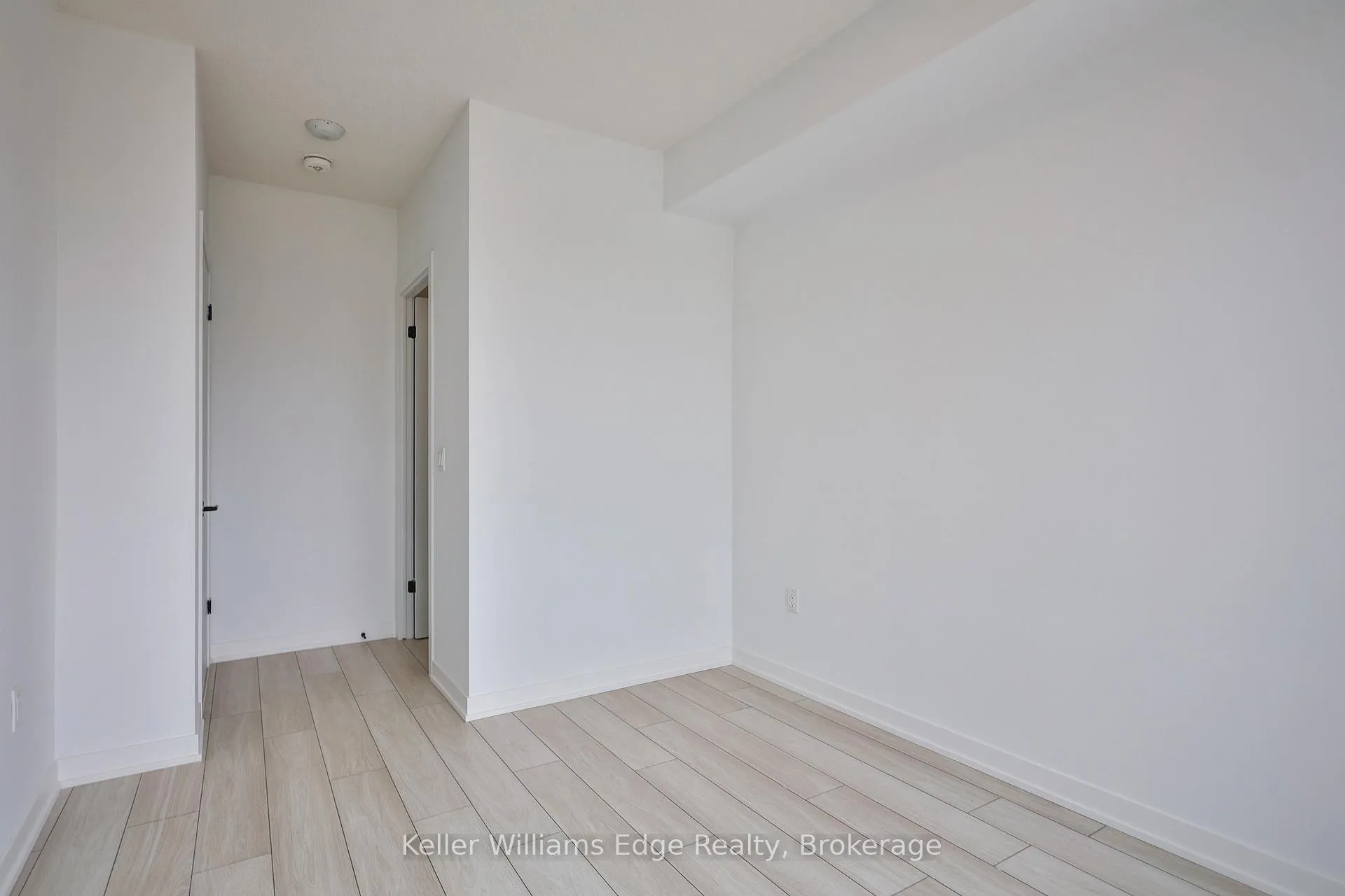Photo 17 of Unit C801, 4878 Powers Common, Burlington, Alton — HOMEH