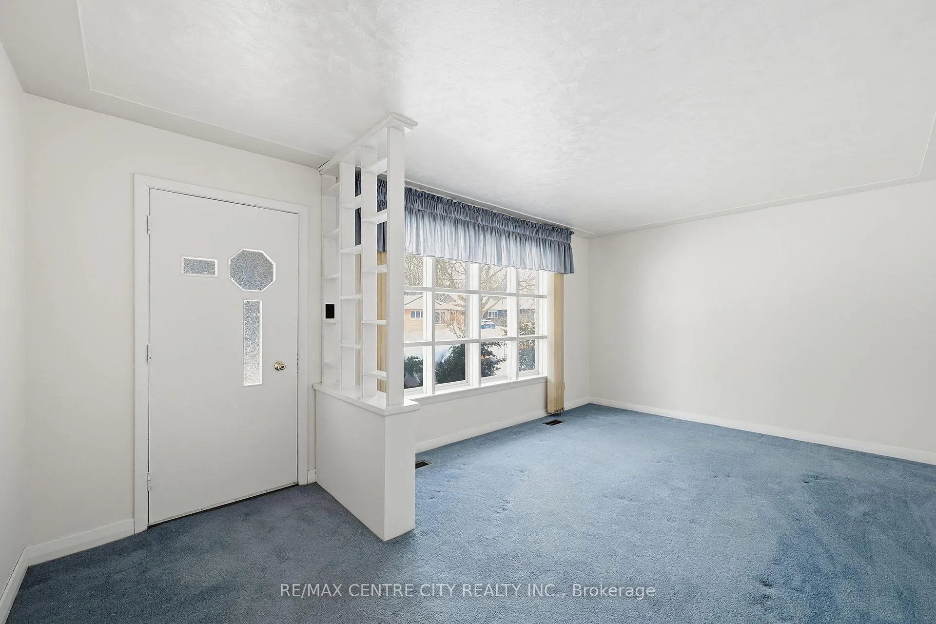 Photo 4 of 81 Clive Road, Kitchener — HOMEH