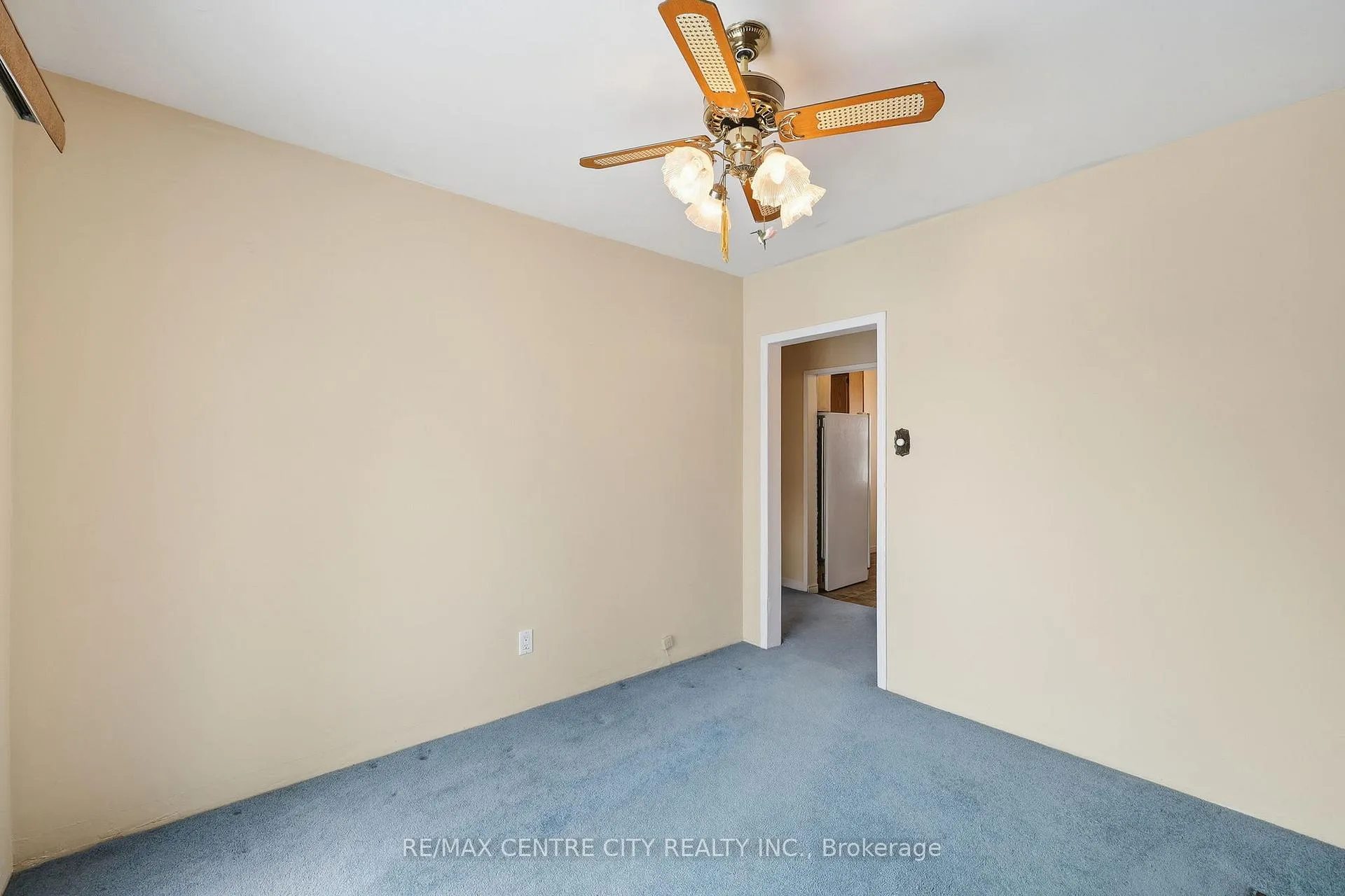 Photo 13 of 81 Clive Road, Kitchener — HOMEH