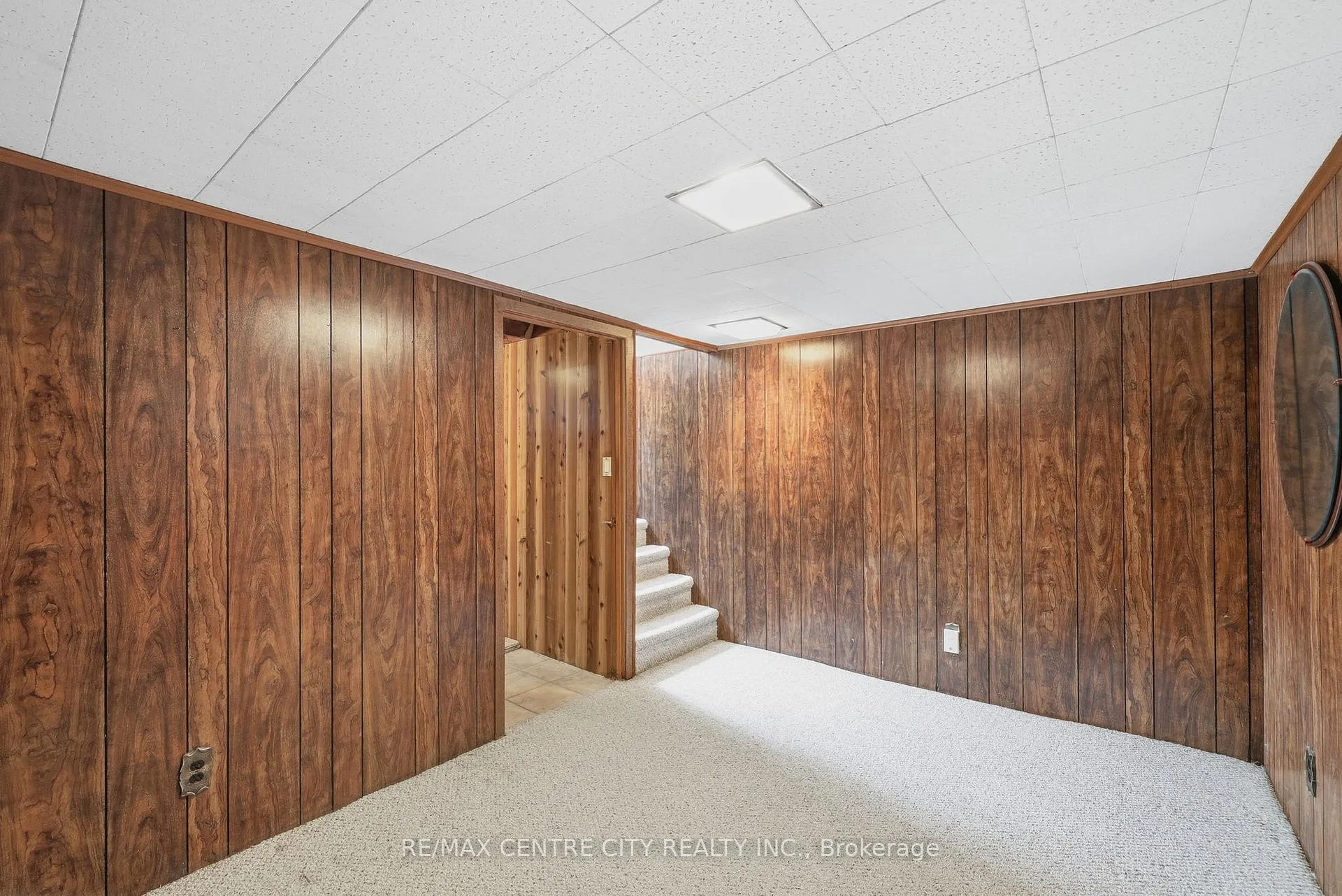 Photo 23 of 81 Clive Road, Kitchener — HOMEH