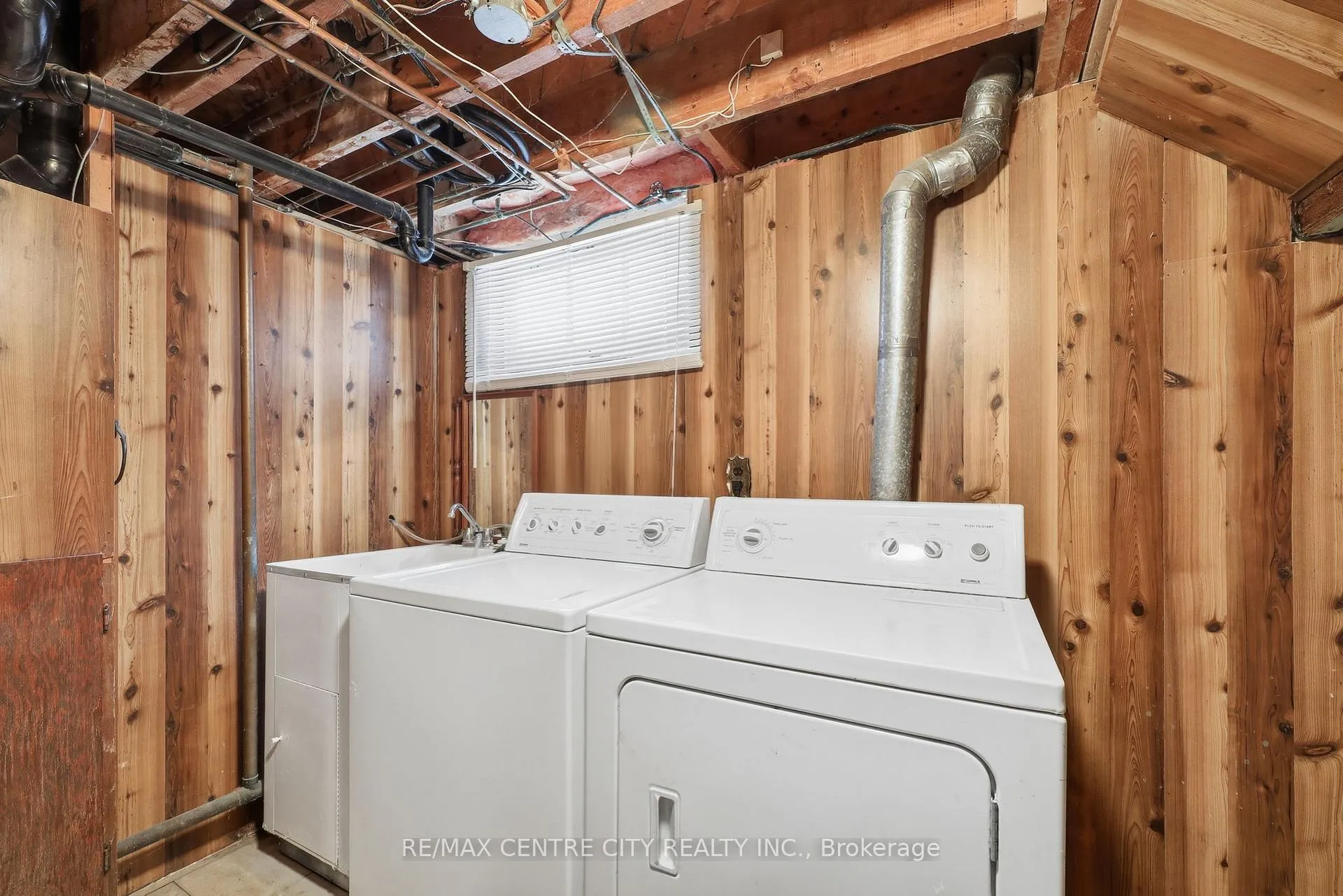 Photo 25 of 81 Clive Road, Kitchener — HOMEH