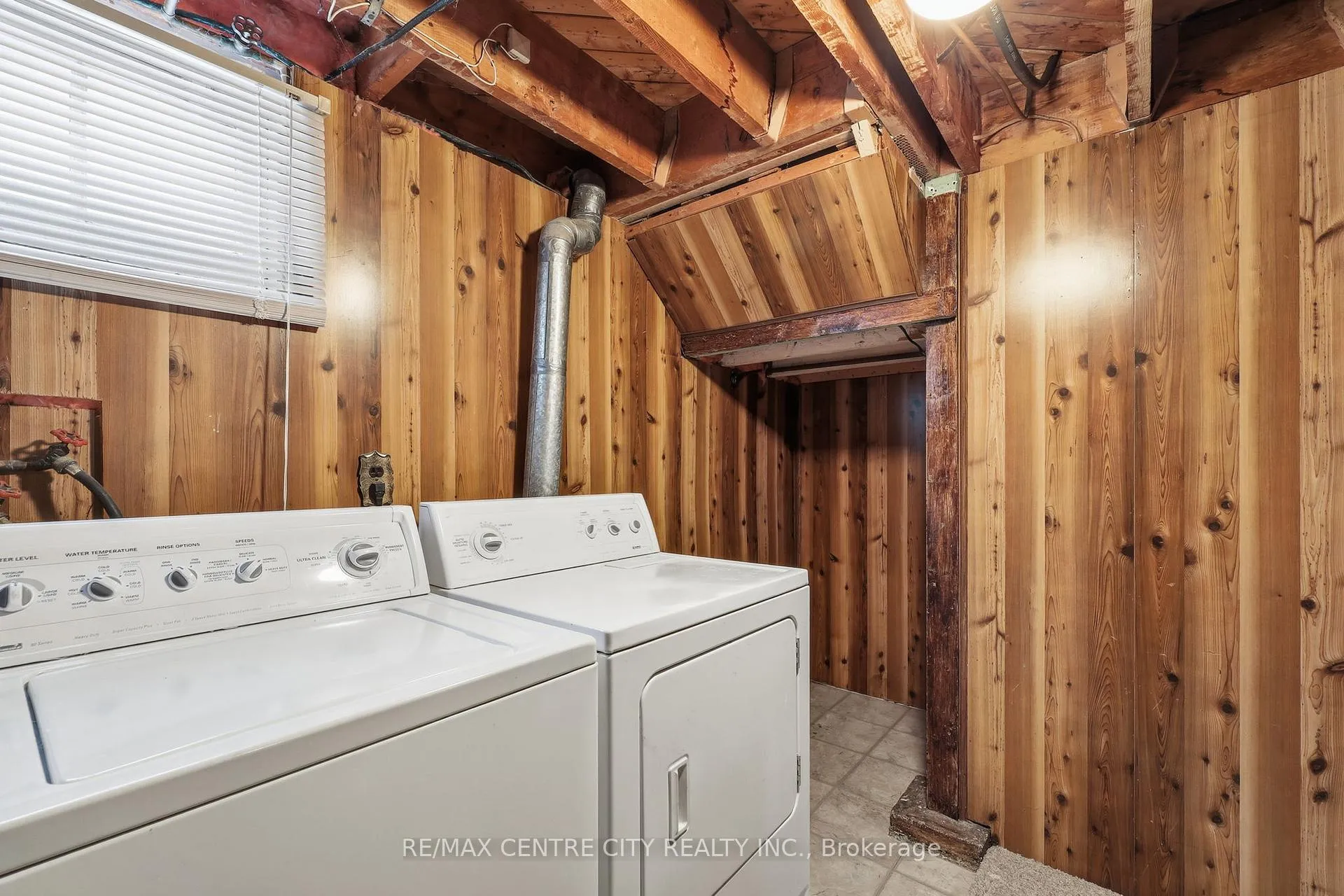 Photo 27 of 81 Clive Road, Kitchener — HOMEH
