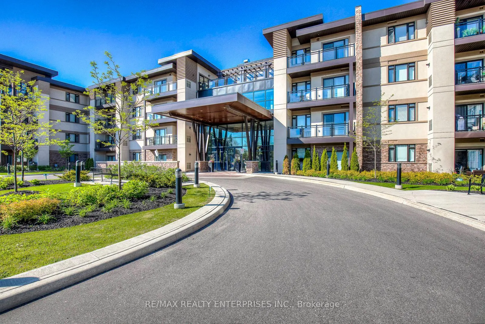 Photo 2 of Unit 202, 128 Garden Drive, Oakville, Central — HOMEH