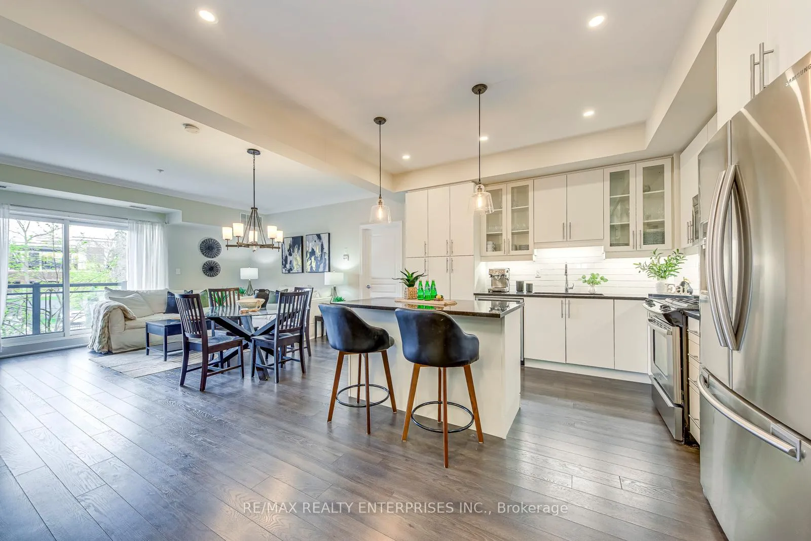 Photo 12 of Unit 202, 128 Garden Drive, Oakville, Central — HOMEH