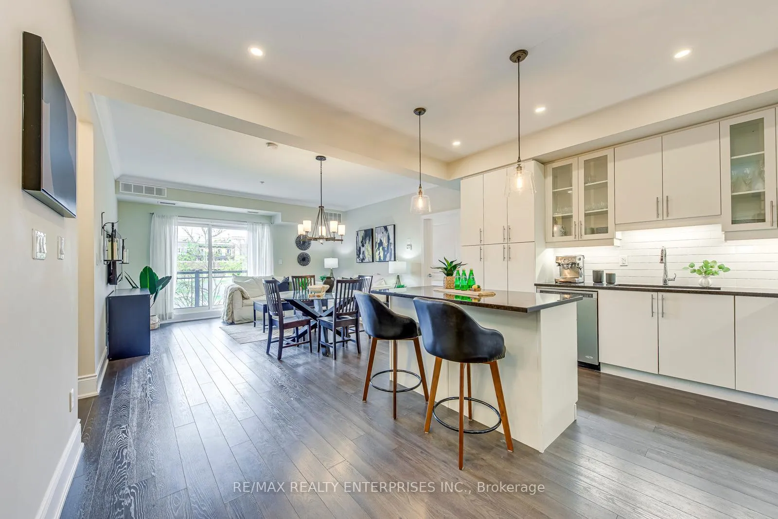Photo 14 of Unit 202, 128 Garden Drive, Oakville, Central — HOMEH
